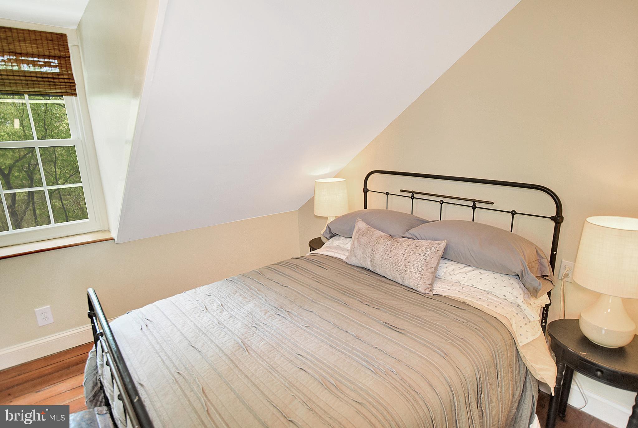 HARWOOD - Residential