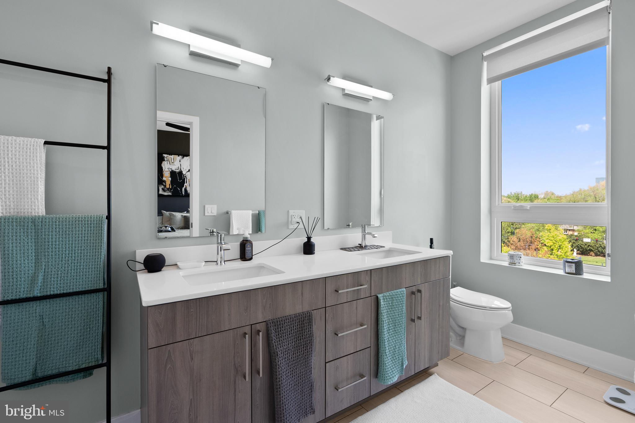 NATIONAL HARBOR - Residential