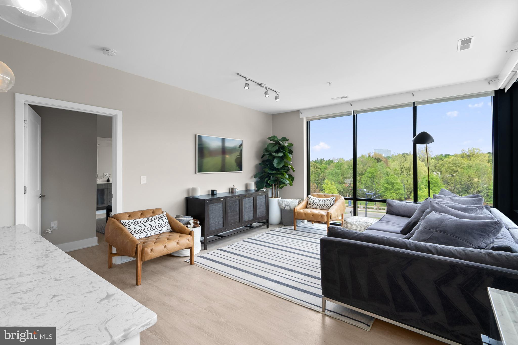 NATIONAL HARBOR - Residential