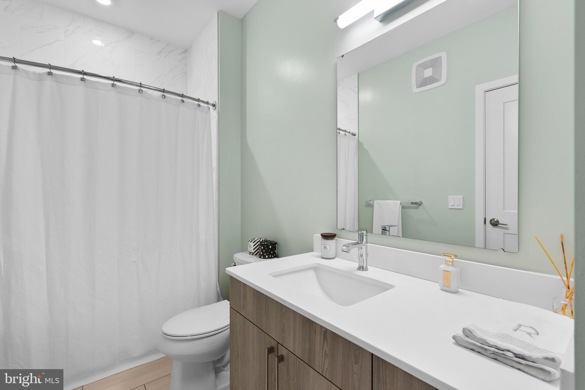 NATIONAL HARBOR - Residential