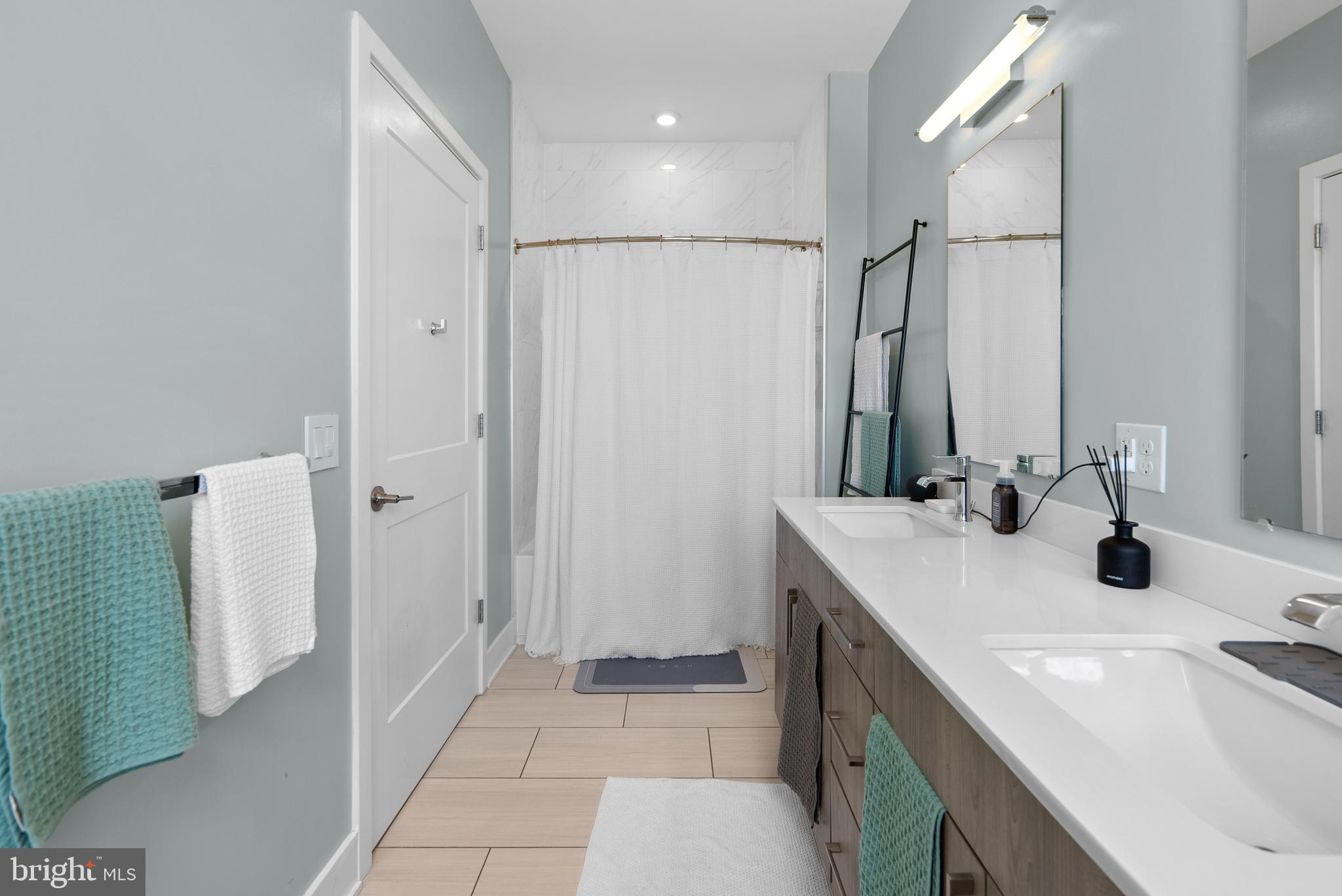 NATIONAL HARBOR - Residential