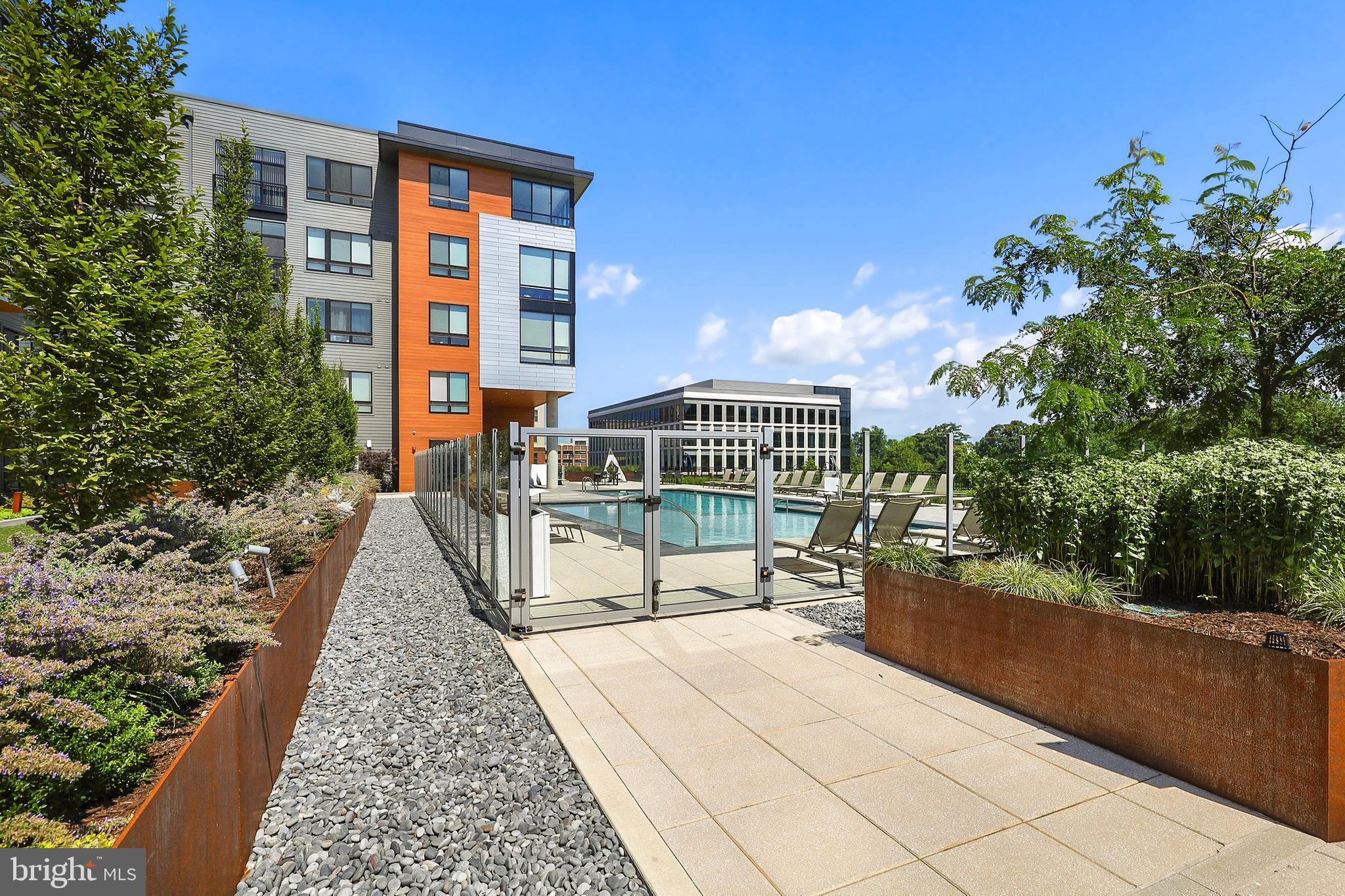 NATIONAL HARBOR - Residential