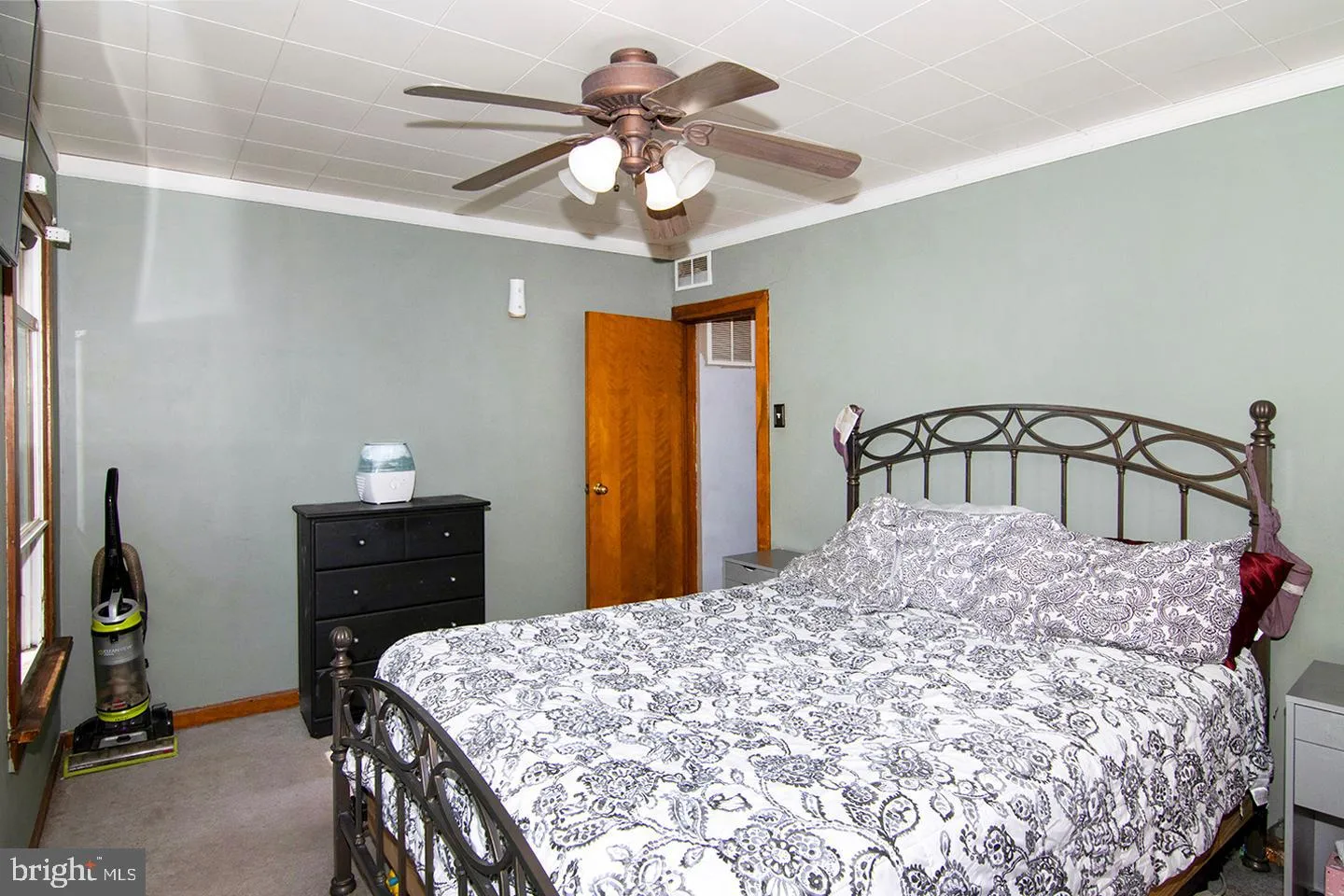 Gloucester City, New Jersey 08030, United States, 2 Bedrooms Bedrooms, ,1 BathroomBathrooms,Residential,Pending,10293