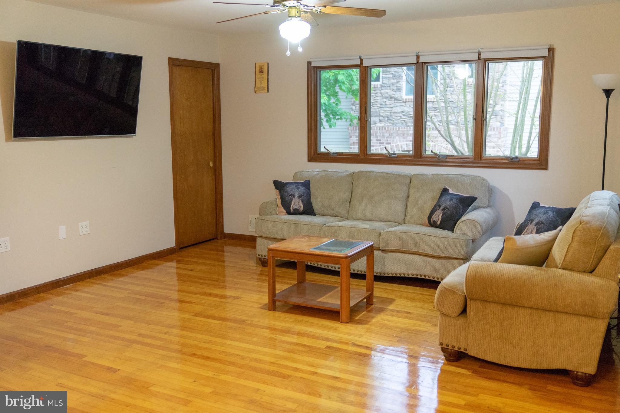 ELKRIDGE HEIGHTS - Residential