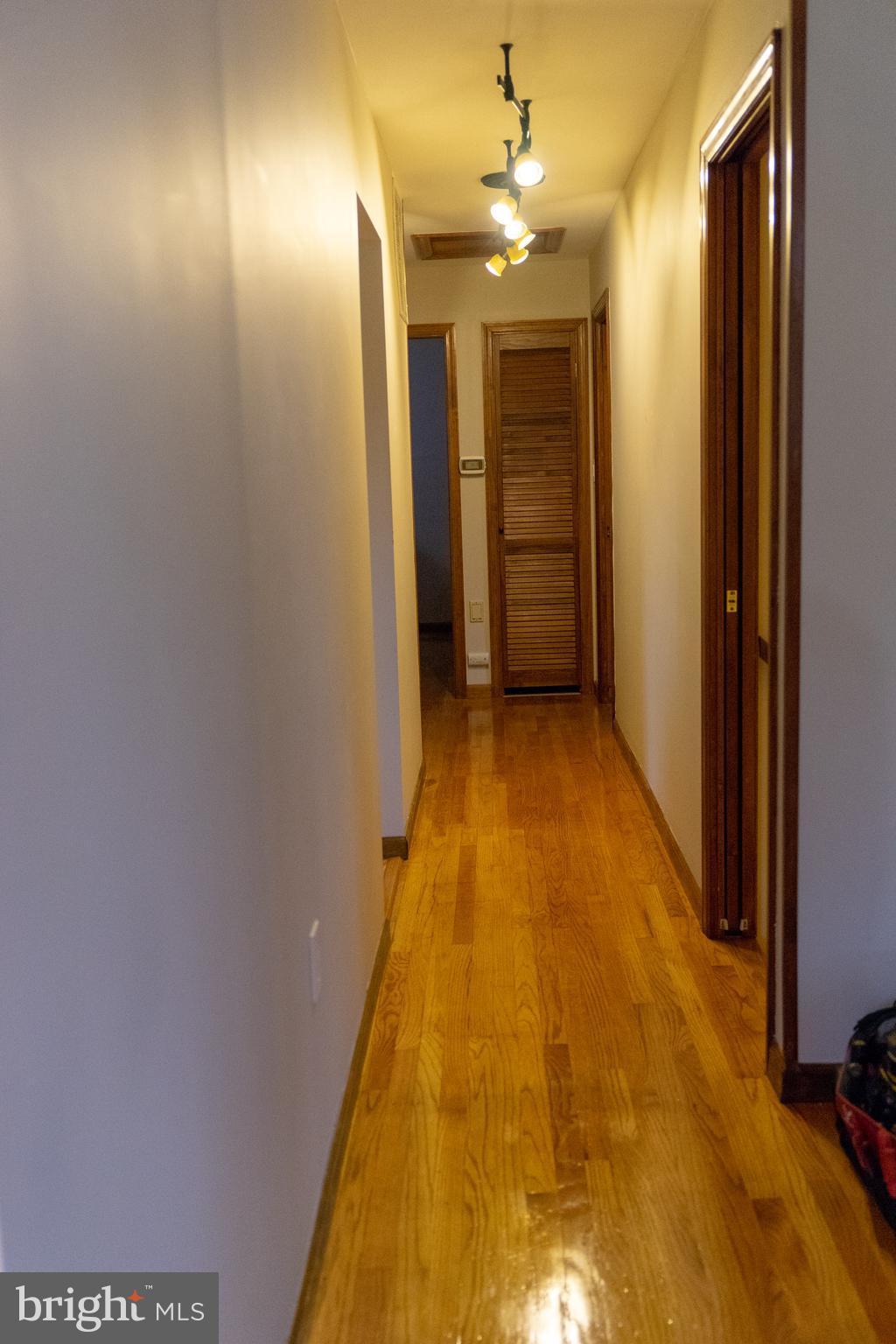 ELKRIDGE HEIGHTS - Residential