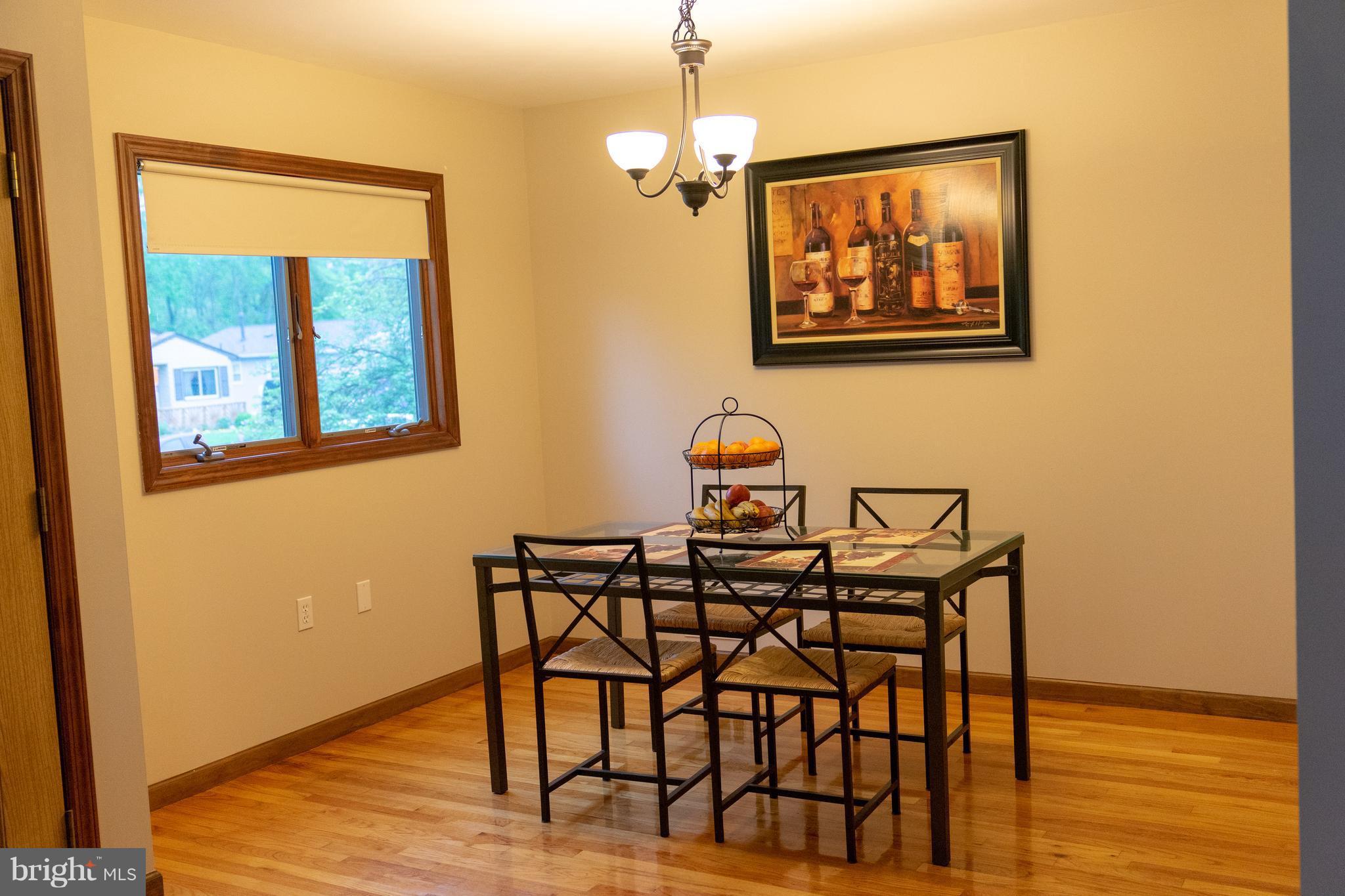 ELKRIDGE HEIGHTS - Residential