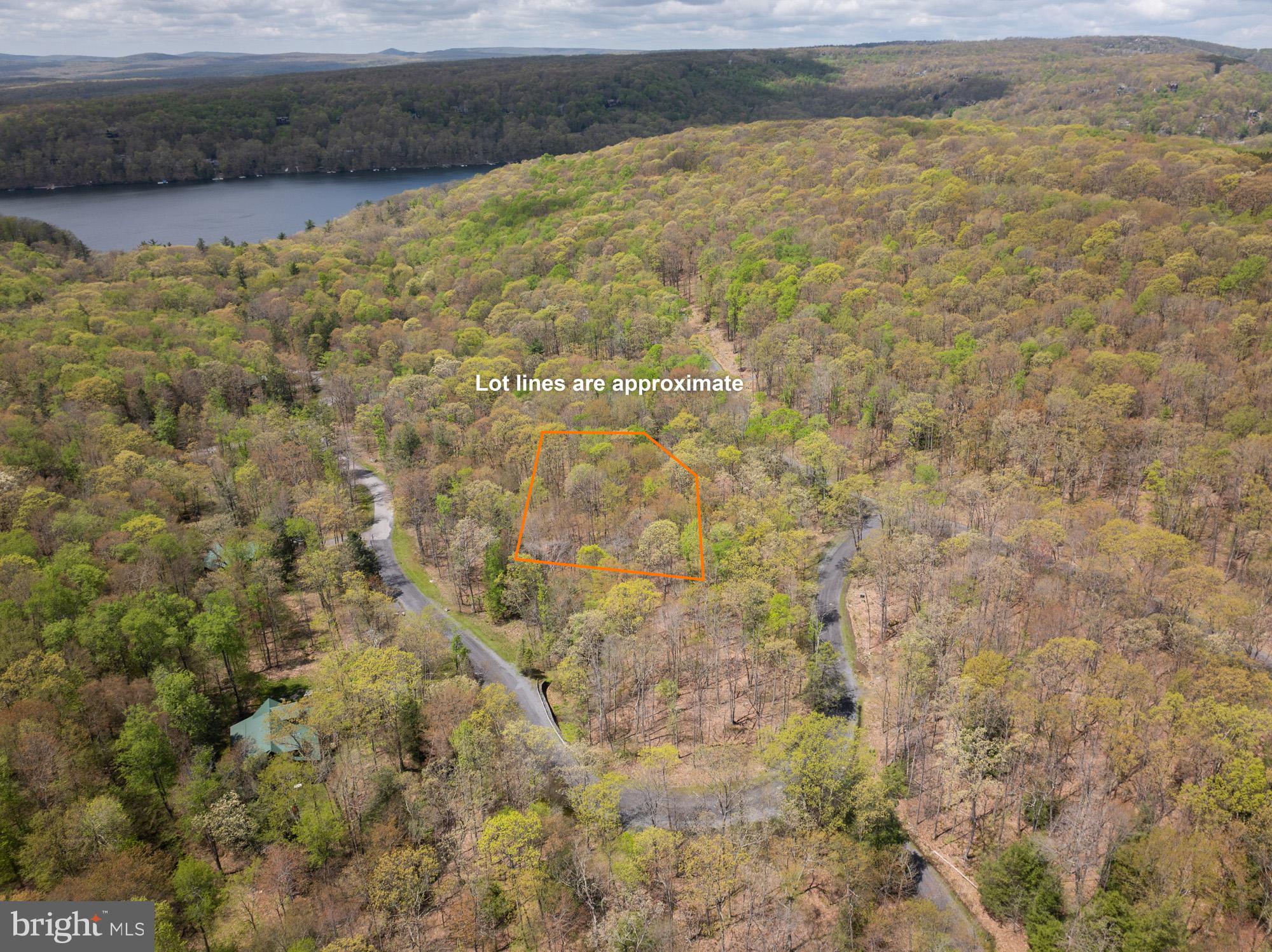 GALLATIN WOODS - Land