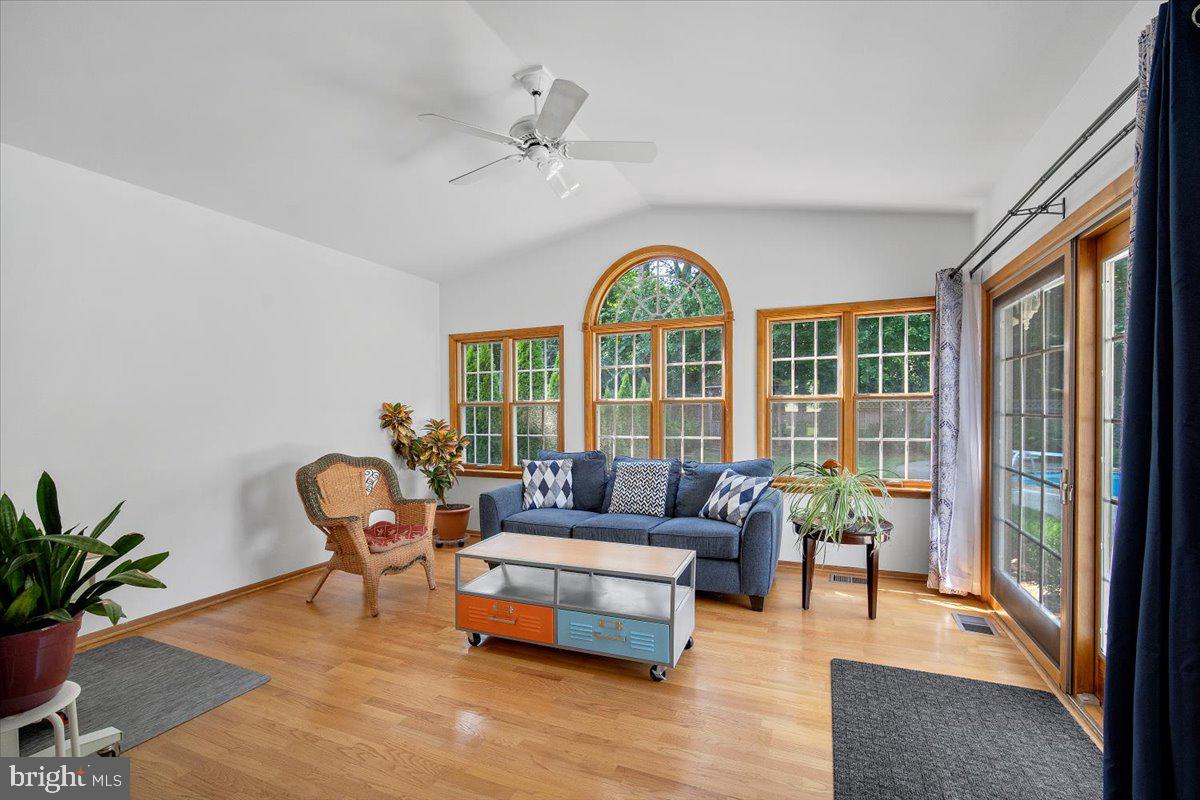 STONEYBROOK ESTATES - Residential