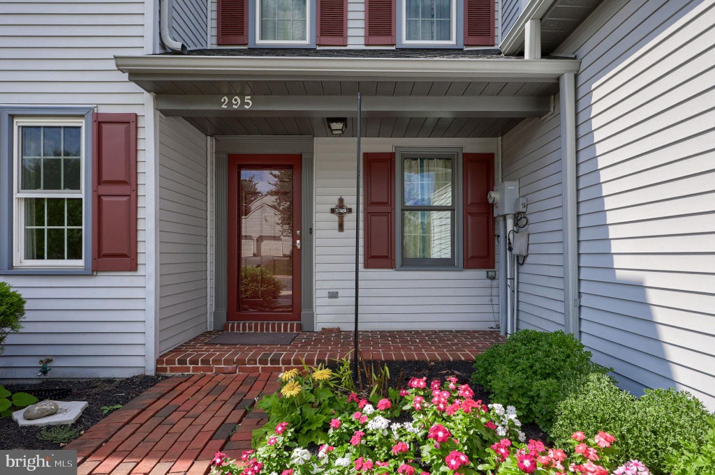 Photo of 295 Mason Dr, EPHRATA, PA 17522 (MLS # PALA2095126)