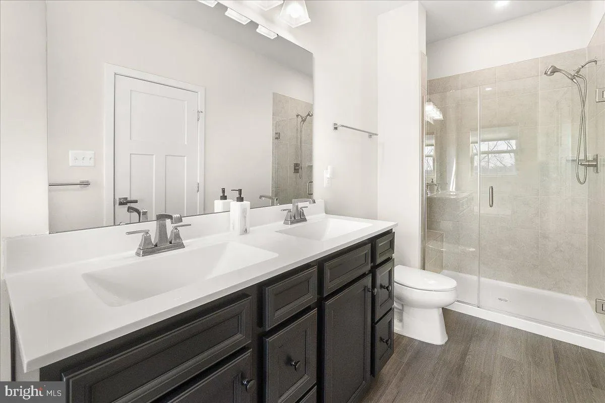 New Market, Maryland 21774, United States, 4 Bedrooms Bedrooms, ,4 BathroomsBathrooms,Residential,Contingent,124747