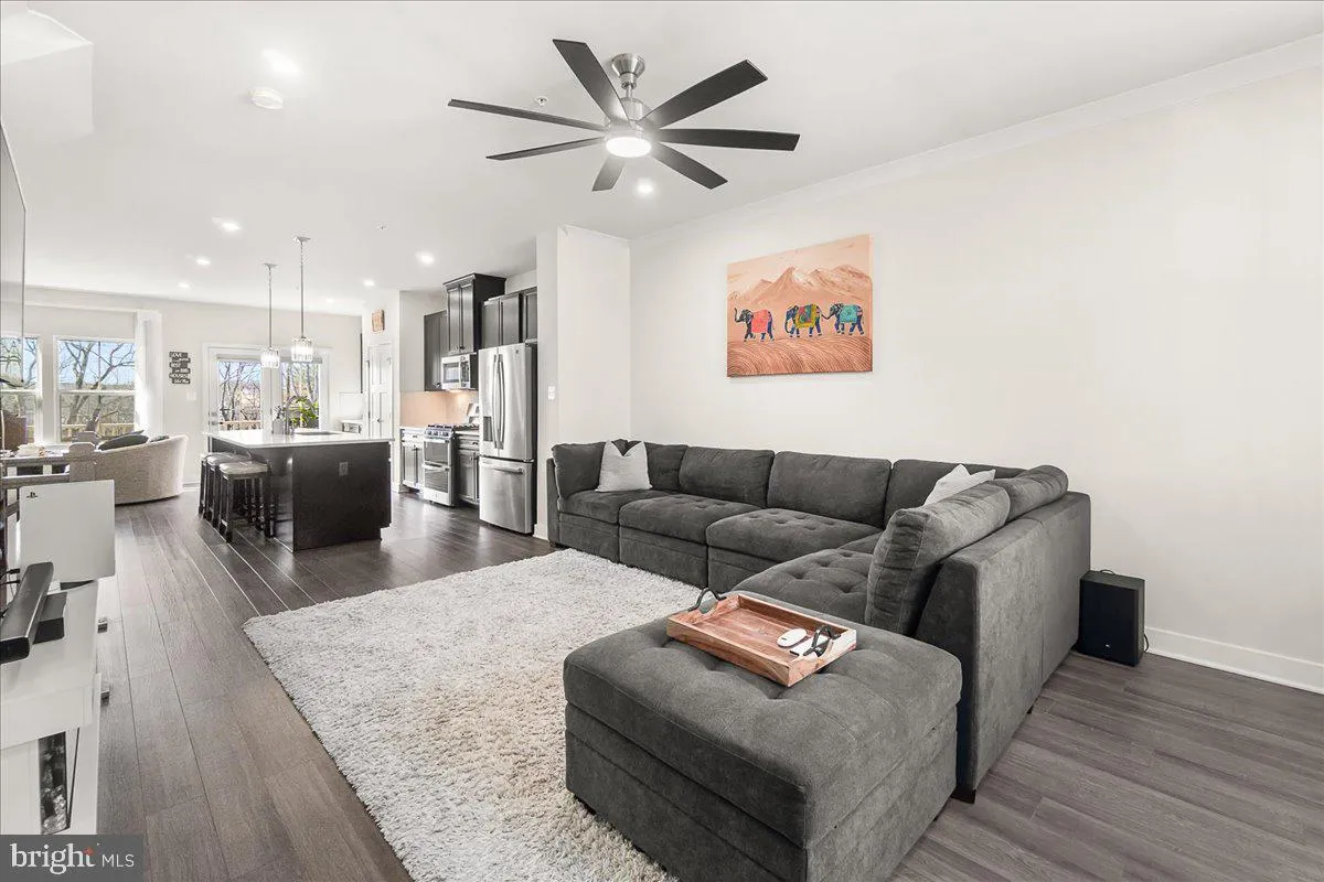 New Market, Maryland 21774, United States, 4 Bedrooms Bedrooms, ,4 BathroomsBathrooms,Residential,Contingent,124747