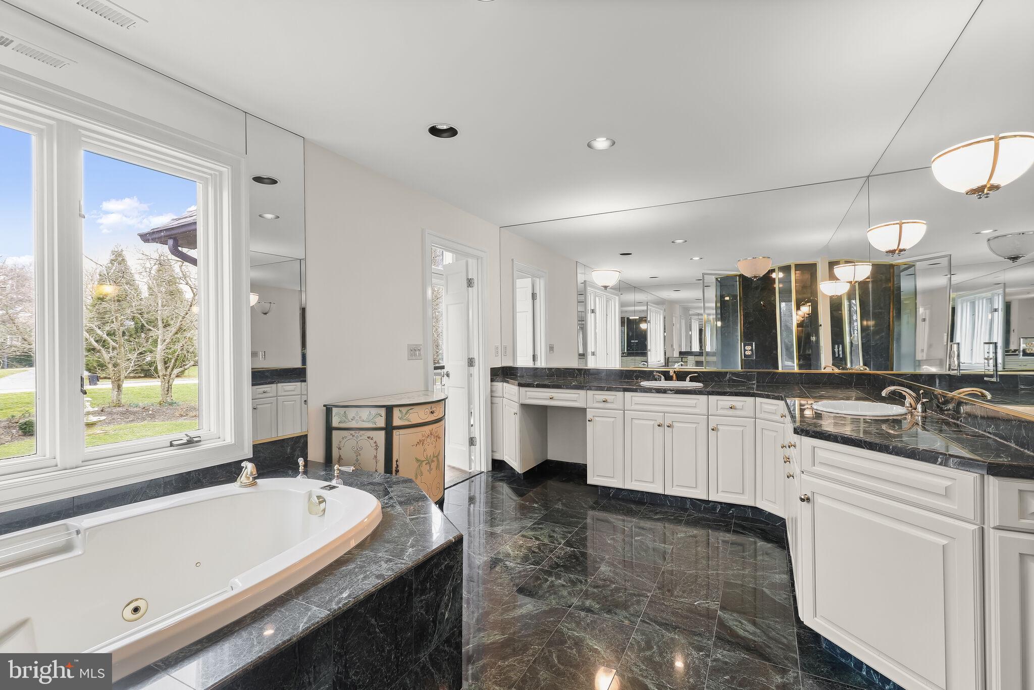 HILLSTEAD - Residential