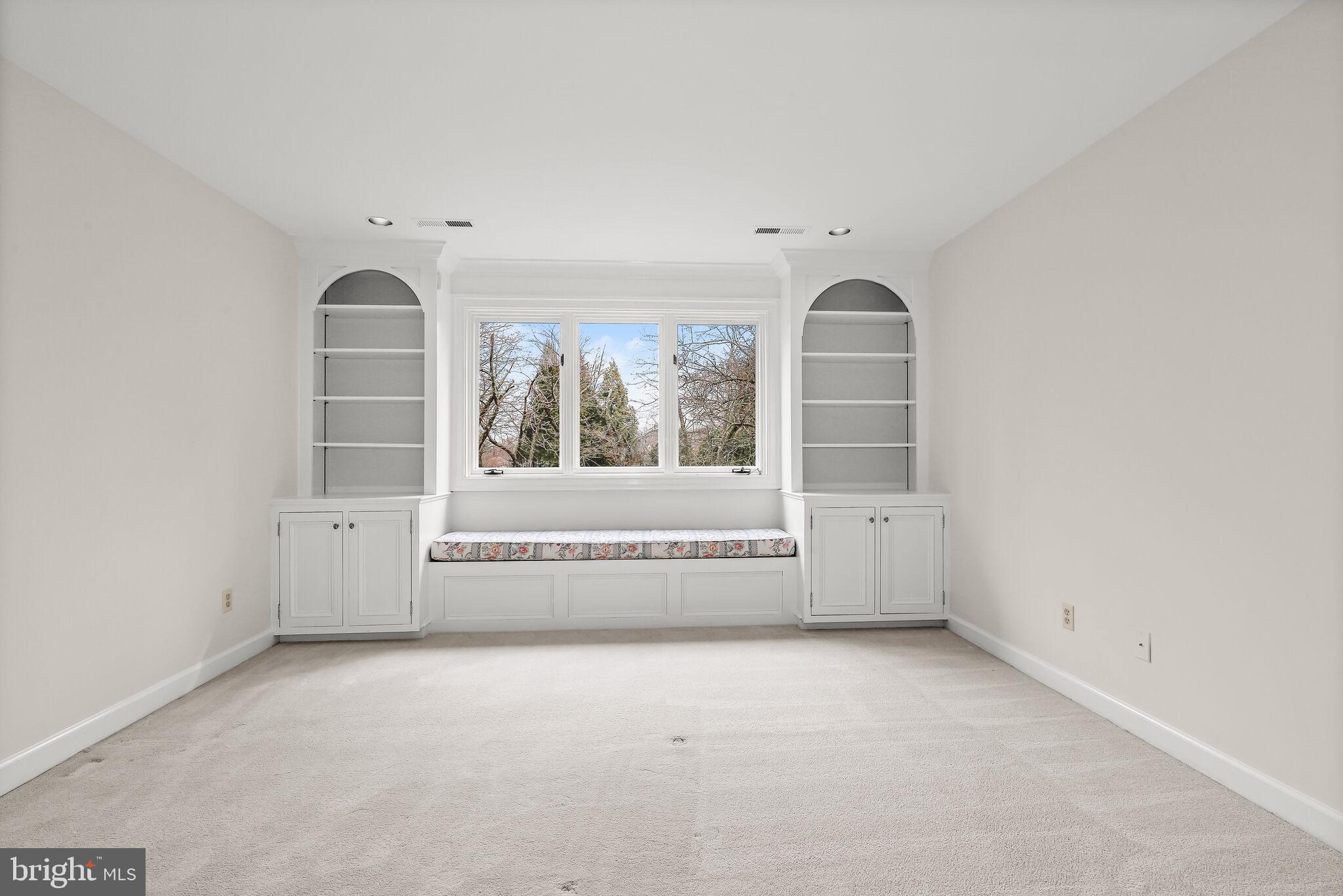 HILLSTEAD - Residential