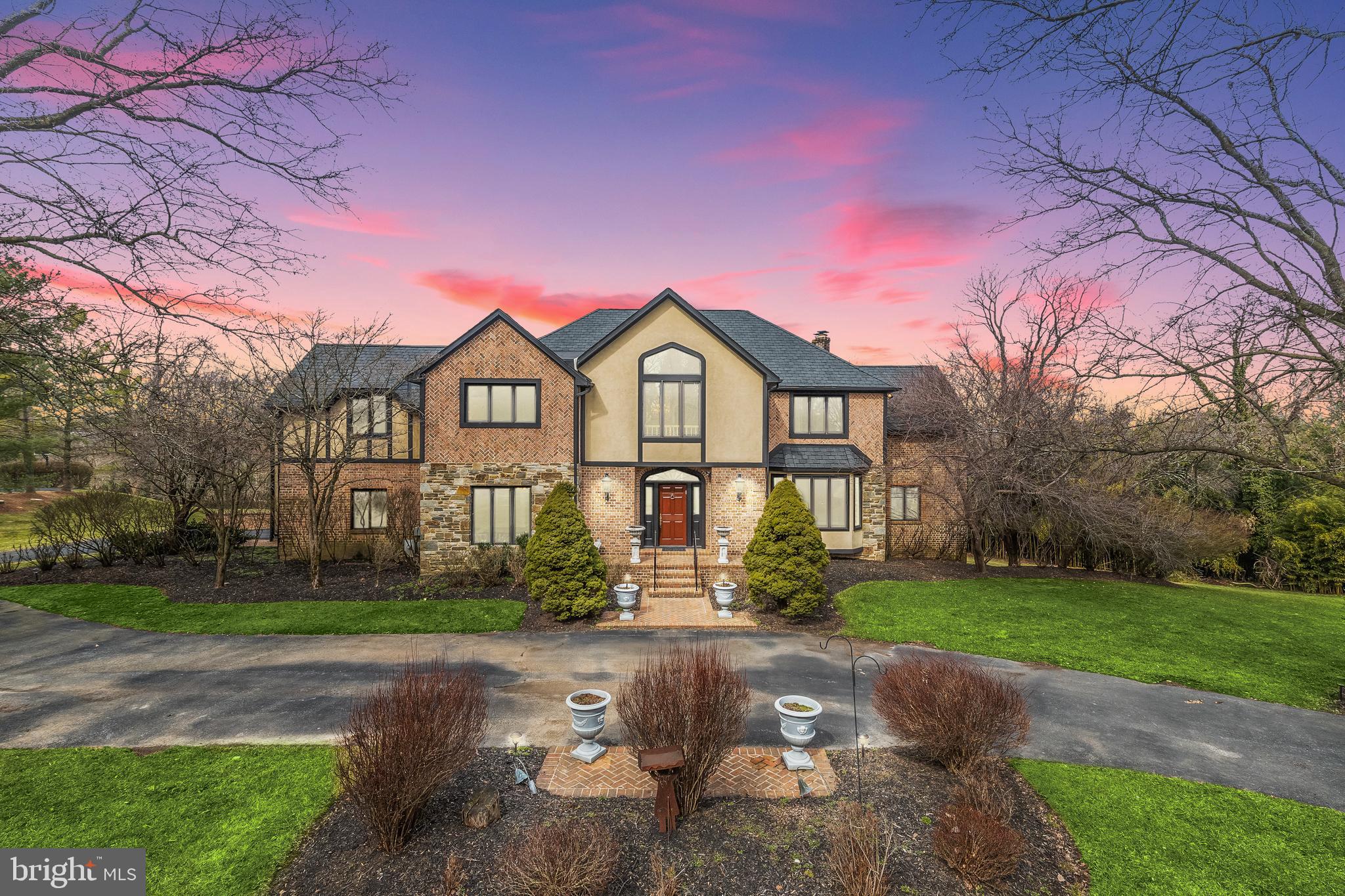 HILLSTEAD - Residential