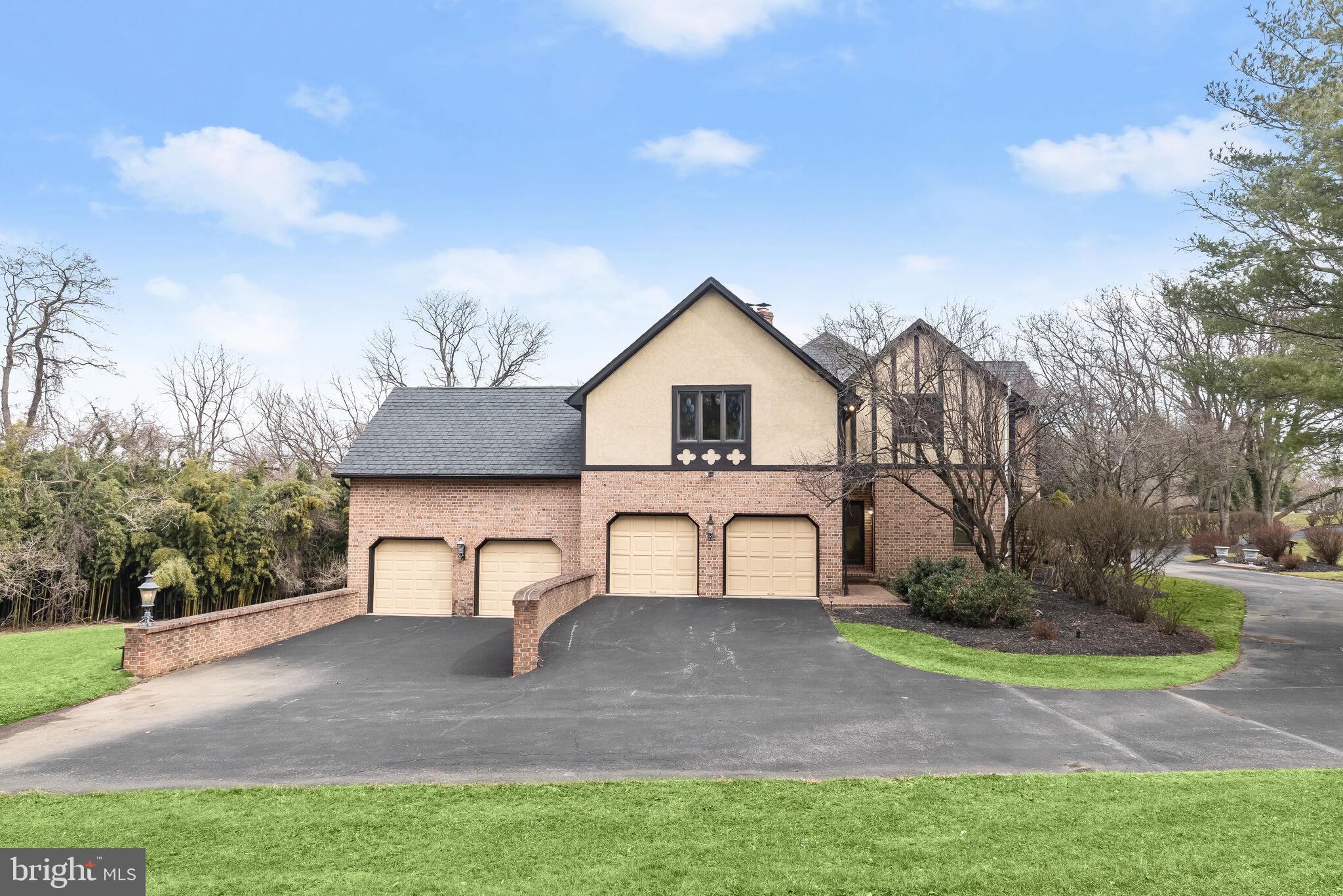 HILLSTEAD - Residential