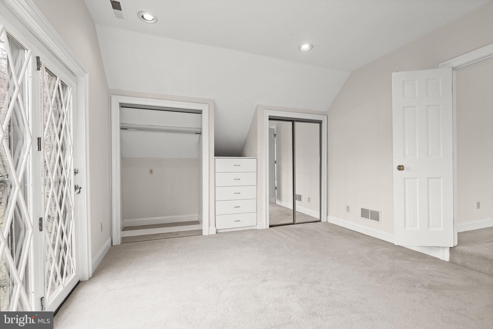 HILLSTEAD - Residential