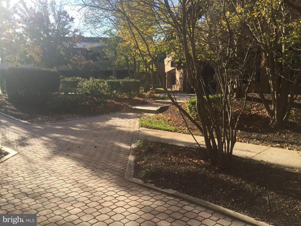 Photo of 350 Sentry Parkway #BLDG 640, BLUE BELL, PA 19422 (MLS # PAMC2166736)