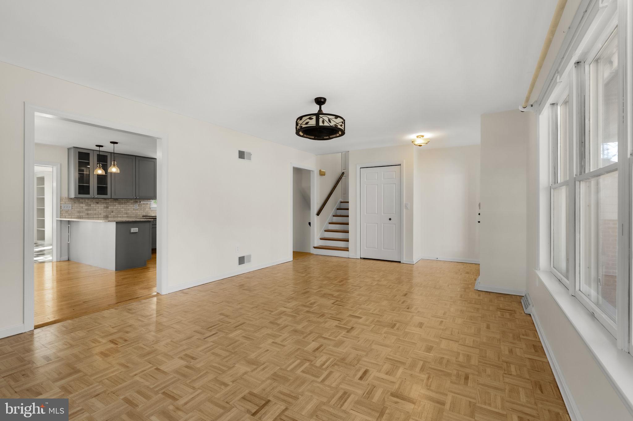 ELIZABETHTOWN - Residential