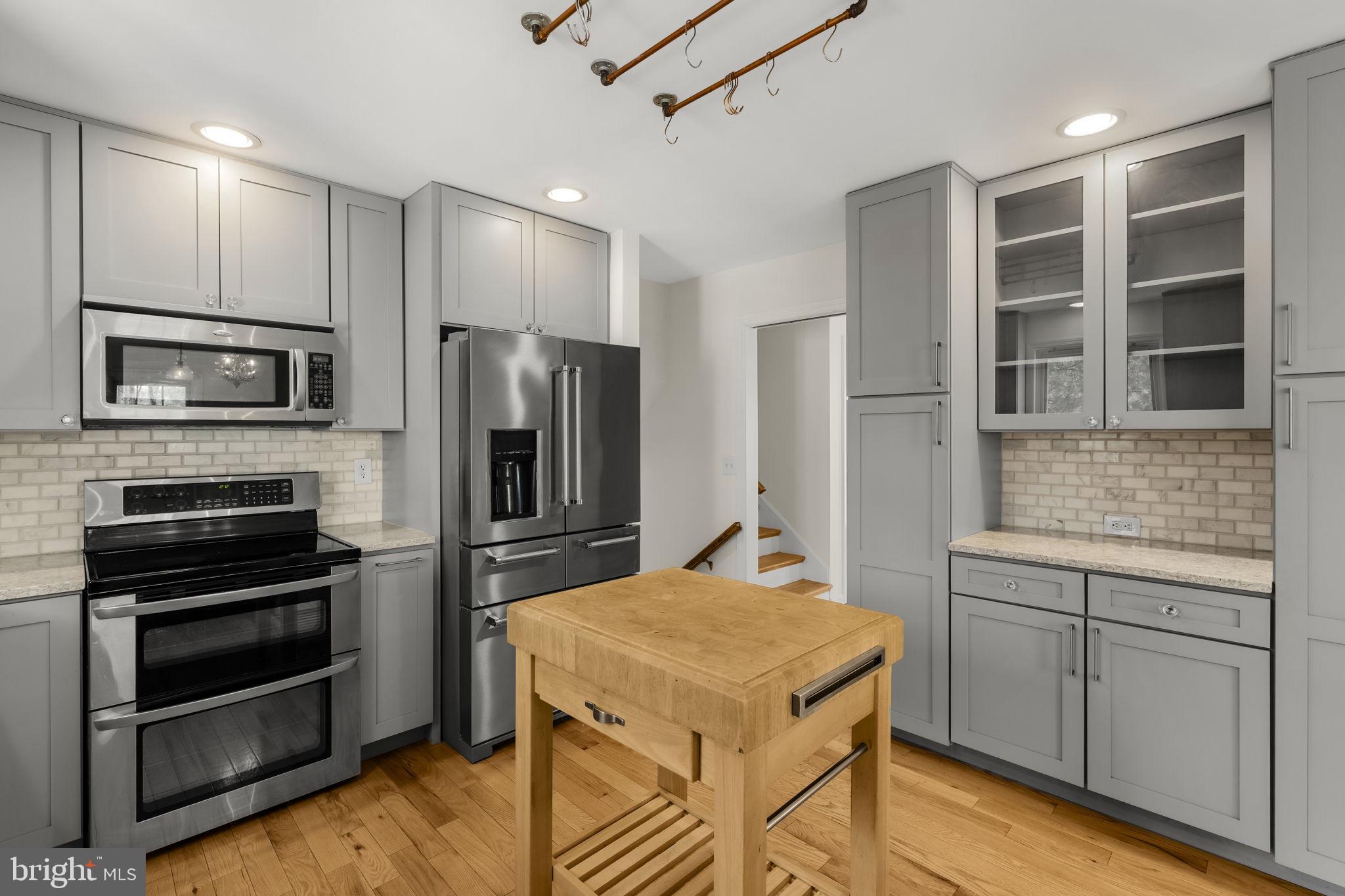 ELIZABETHTOWN - Residential