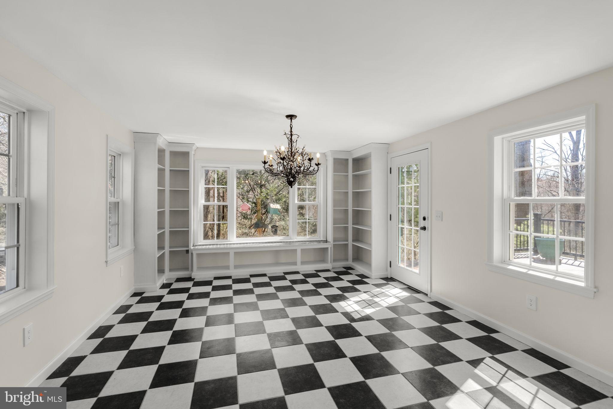 ELIZABETHTOWN - Residential