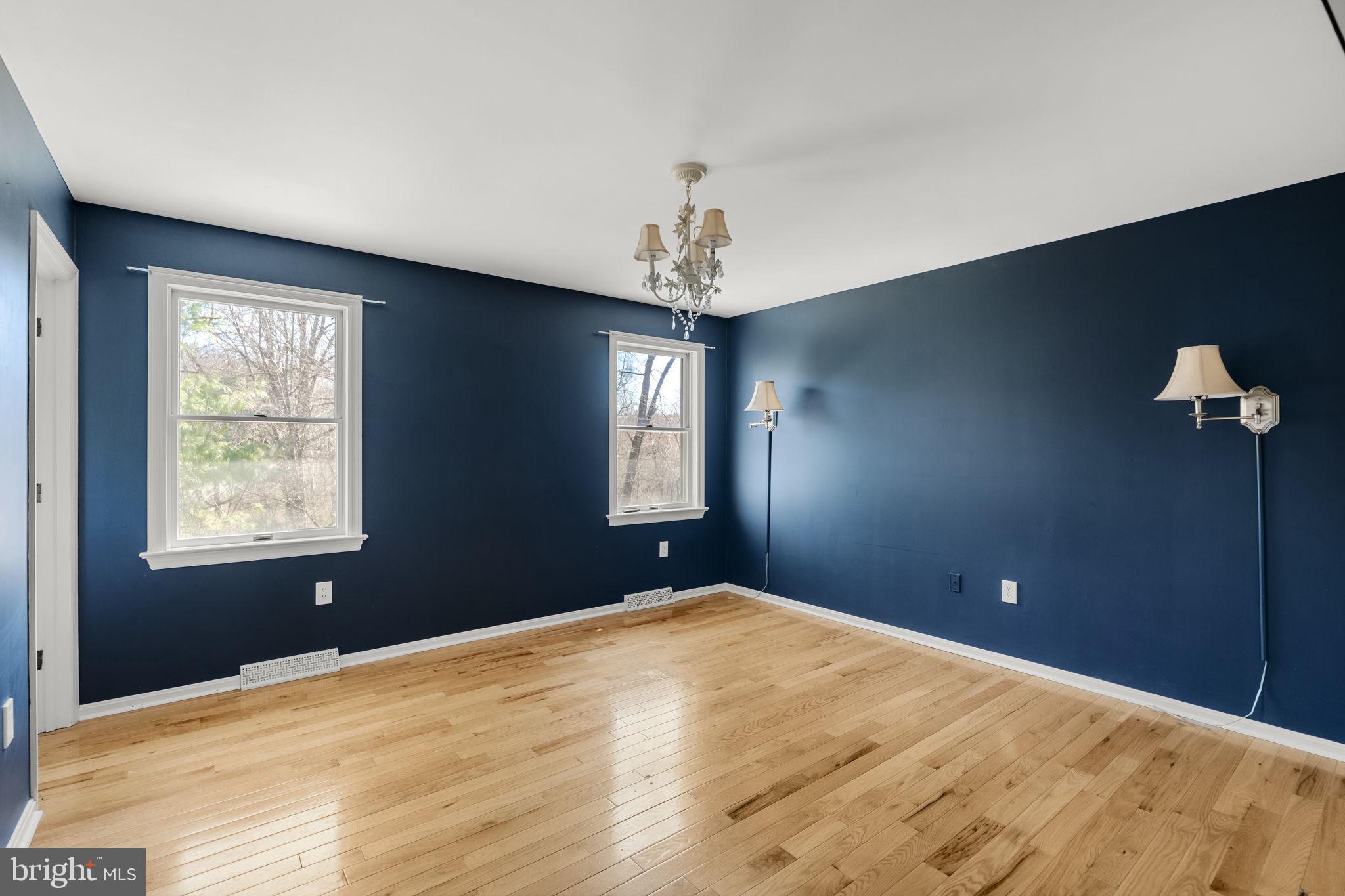 ELIZABETHTOWN - Residential