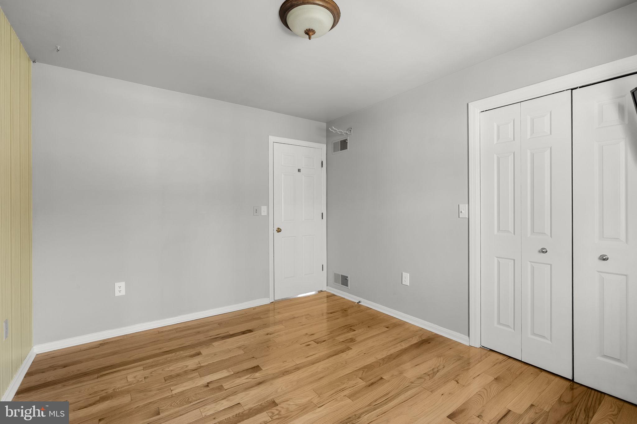 ELIZABETHTOWN - Residential