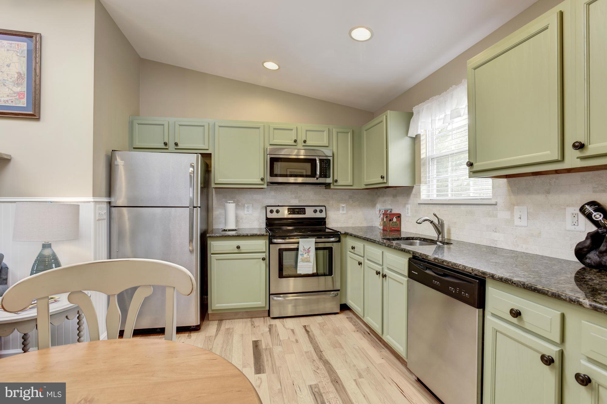 MAGOTHY BEACH - Residential