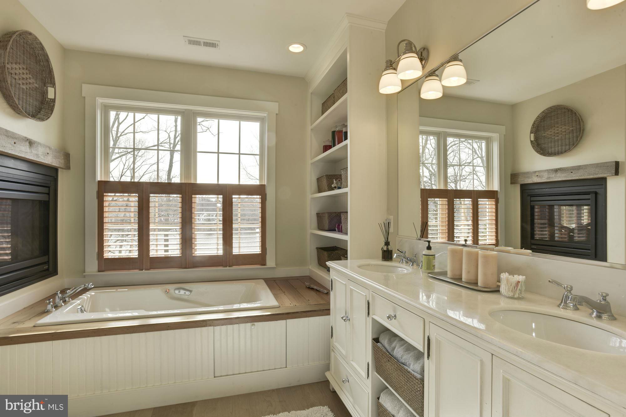 MAGOTHY BEACH - Residential