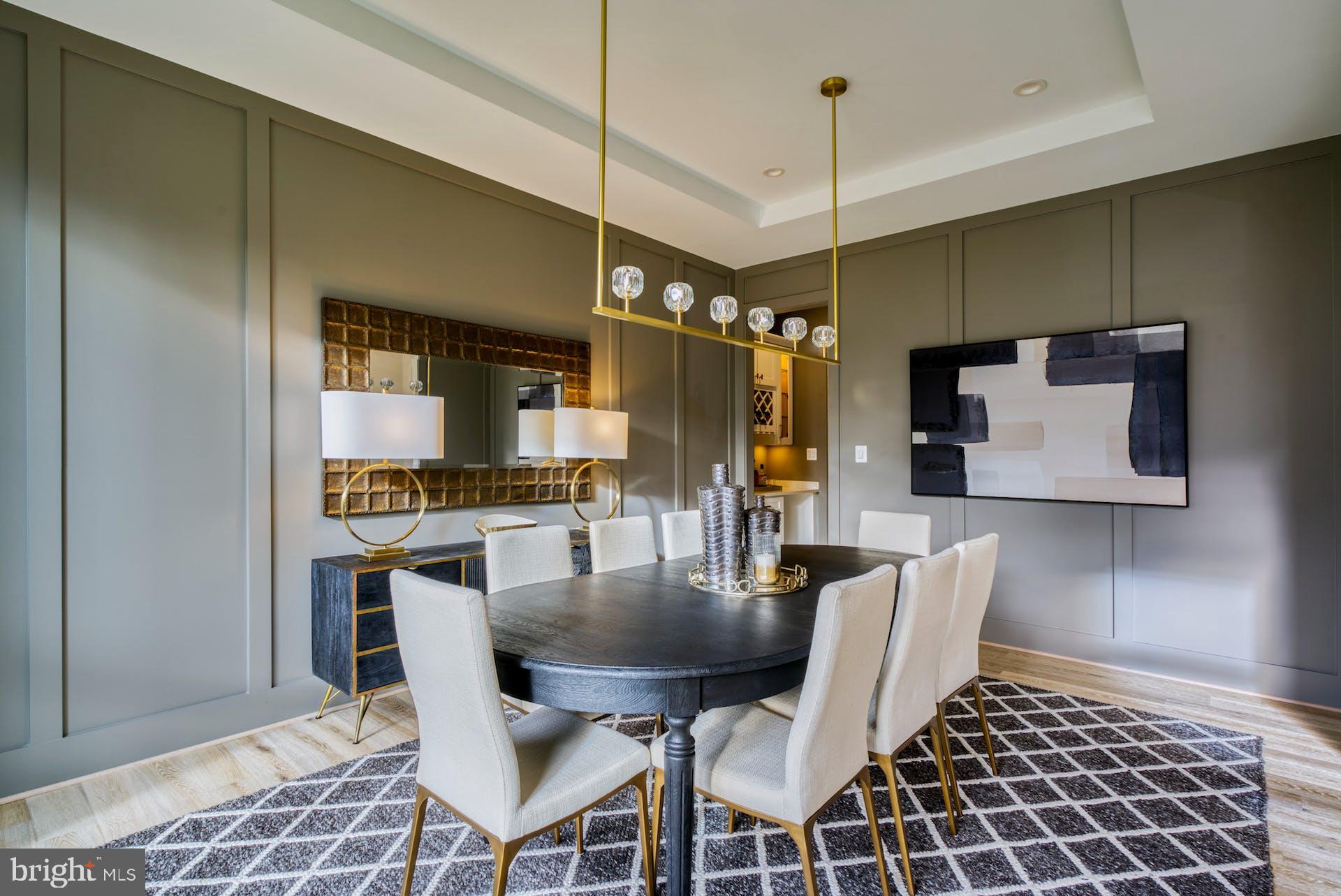 HILLSIDE MANOR - Residential