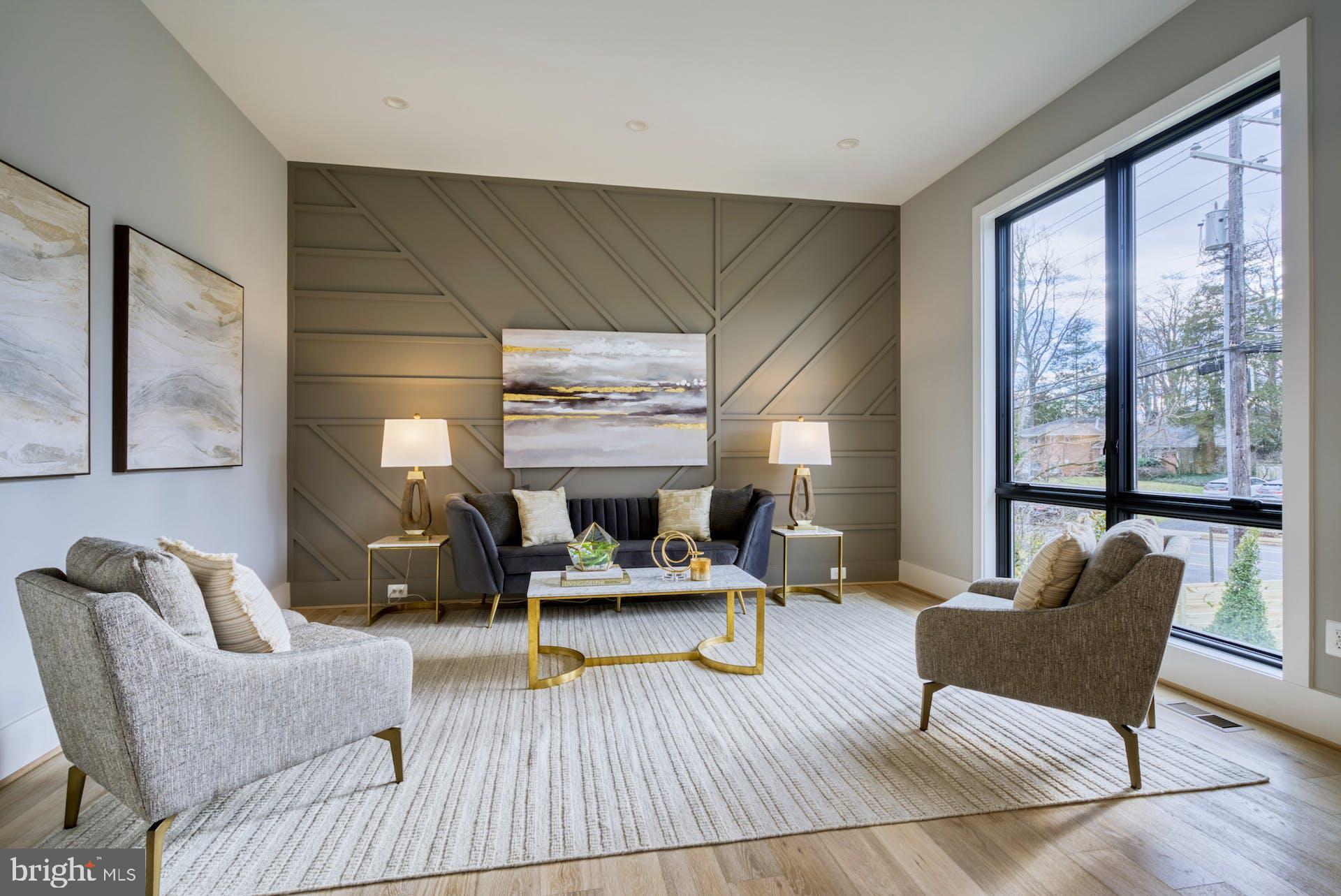 HILLSIDE MANOR - Residential