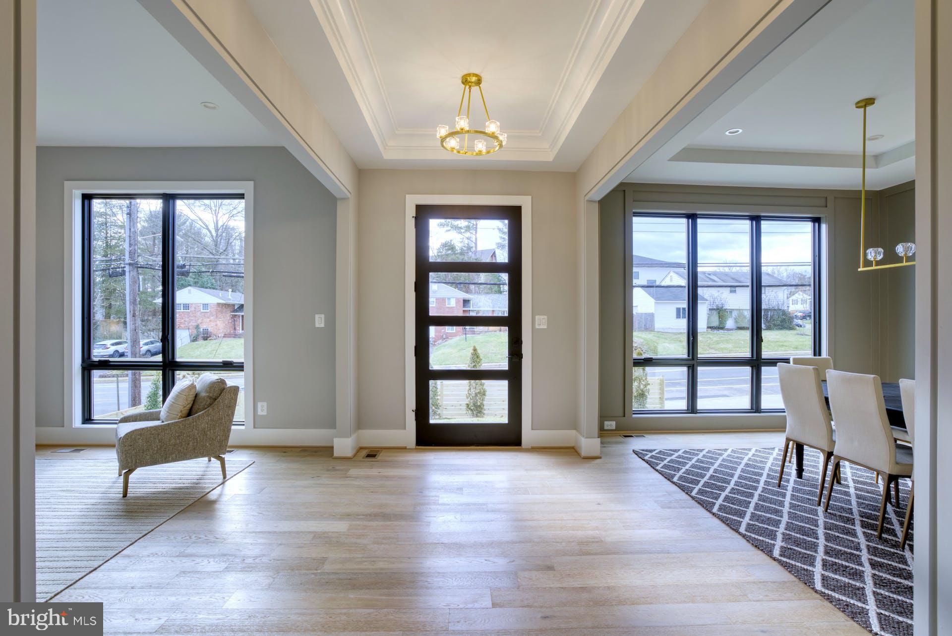 HILLSIDE MANOR - Residential