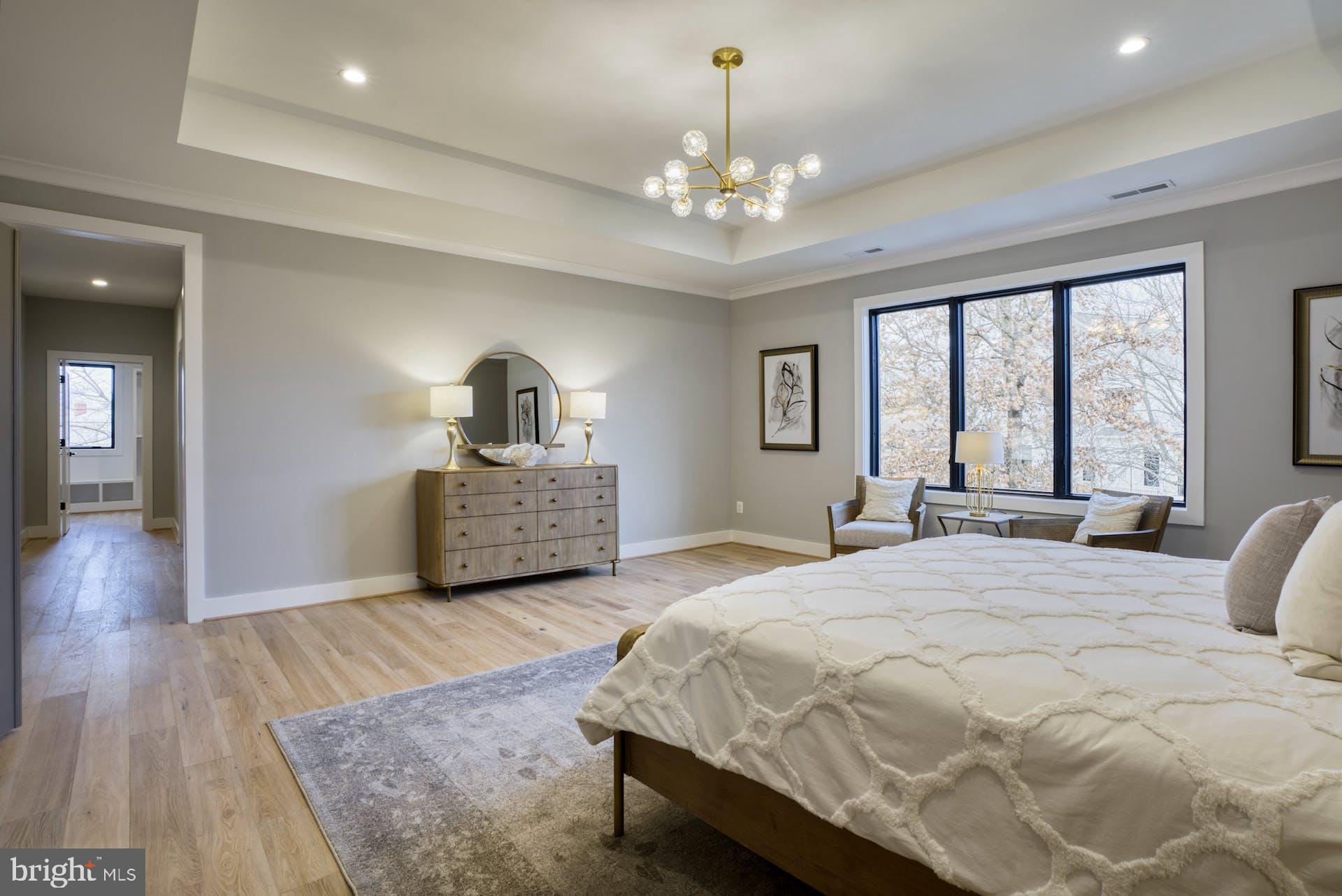 HILLSIDE MANOR - Residential