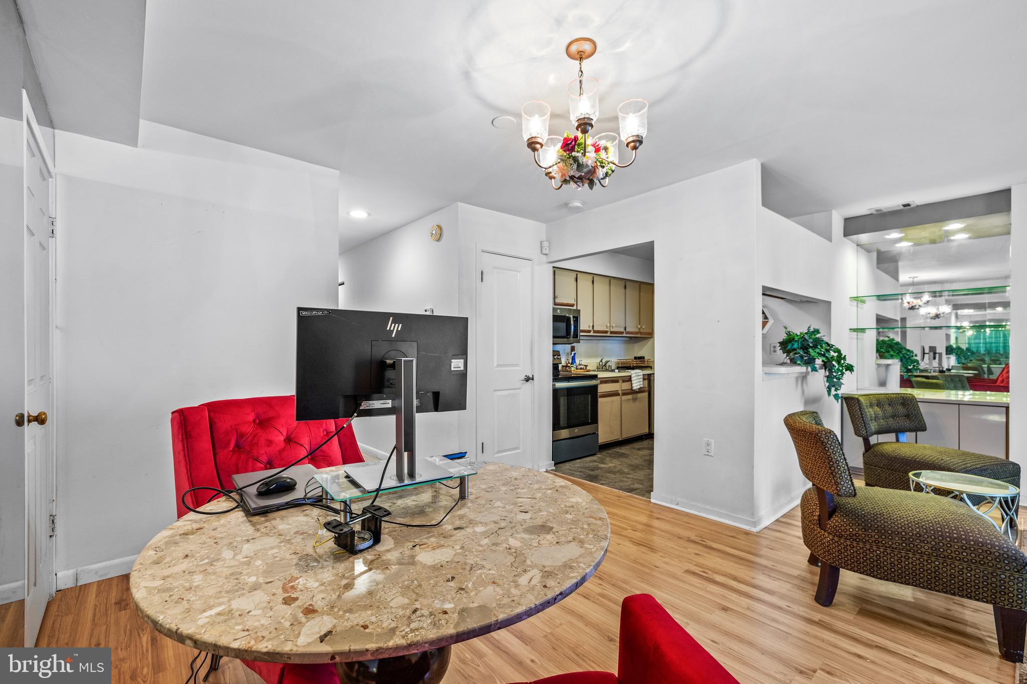 BEDFORD COMMONS - Residential