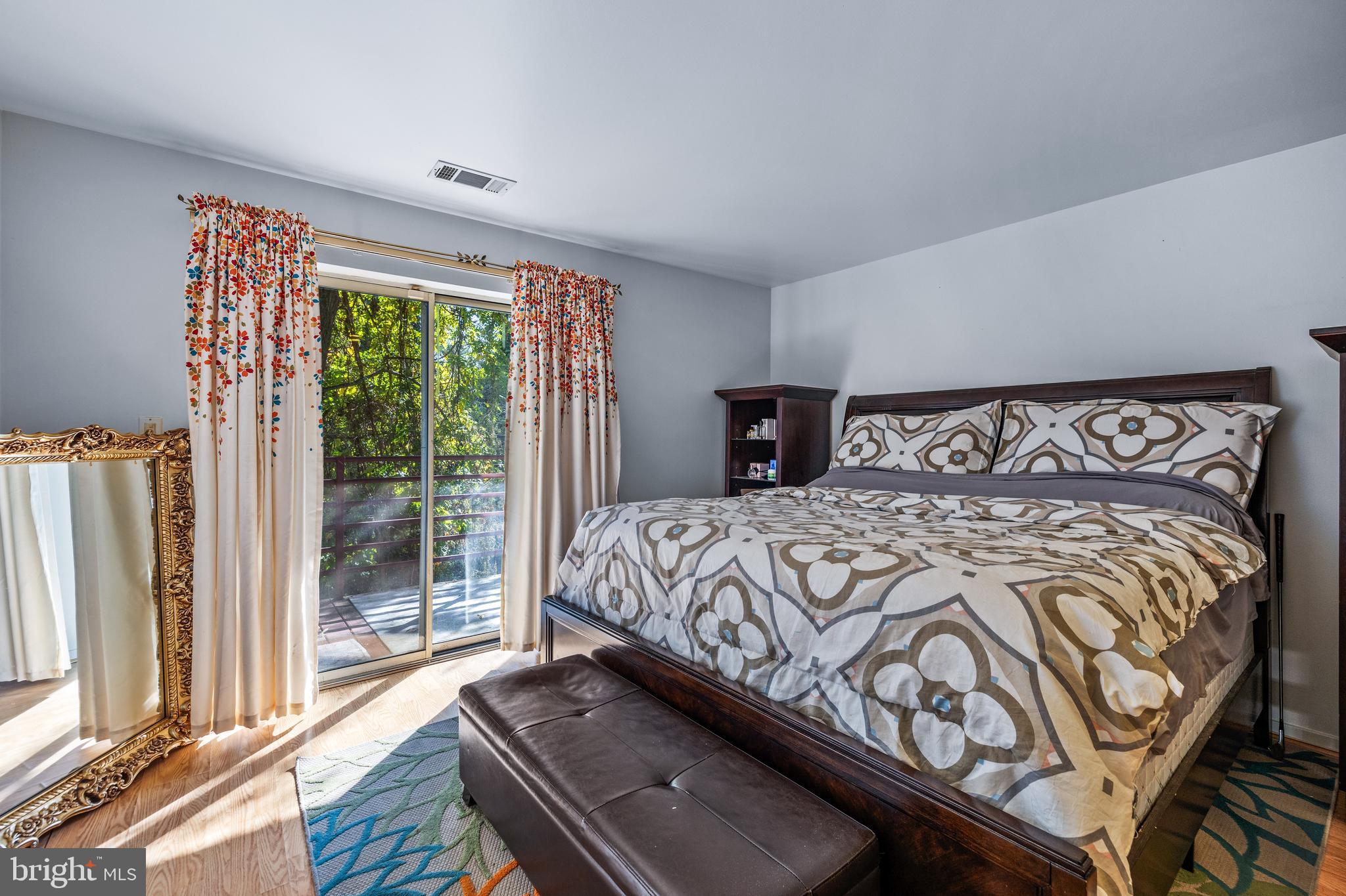 BEDFORD COMMONS - Residential