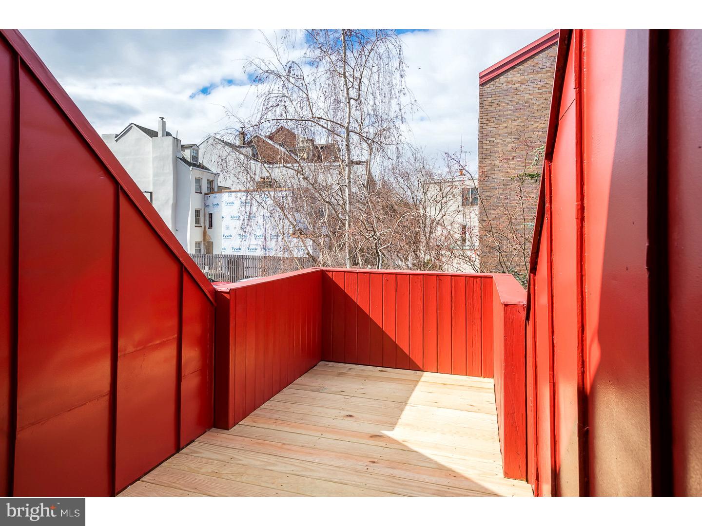 SOCIETY HILL - Residential