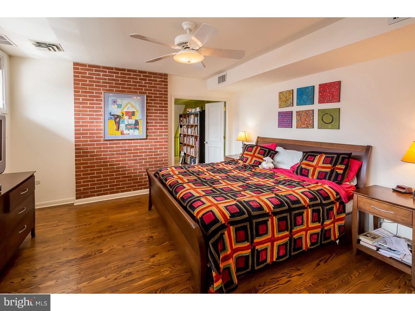 SOCIETY HILL - Residential