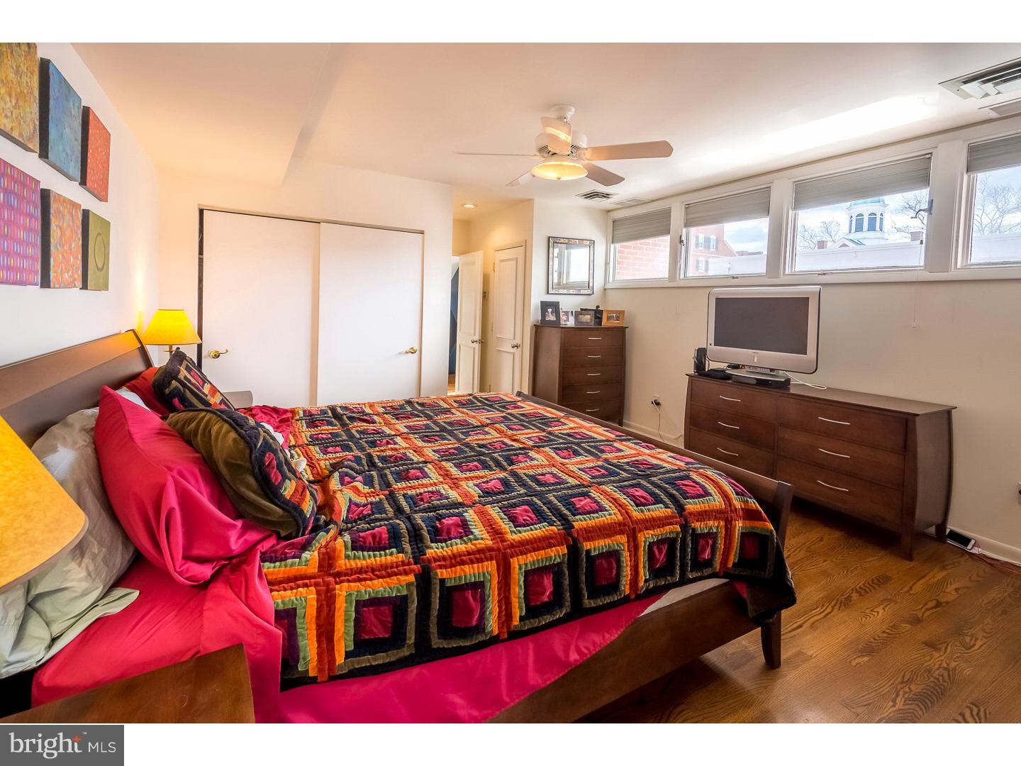 SOCIETY HILL - Residential