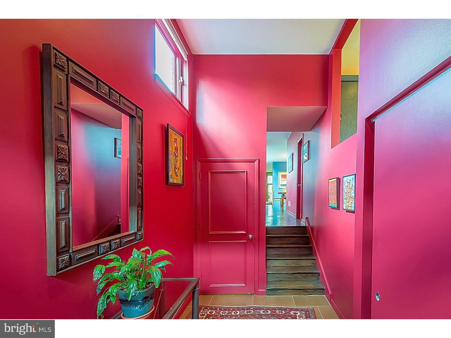 SOCIETY HILL - Residential