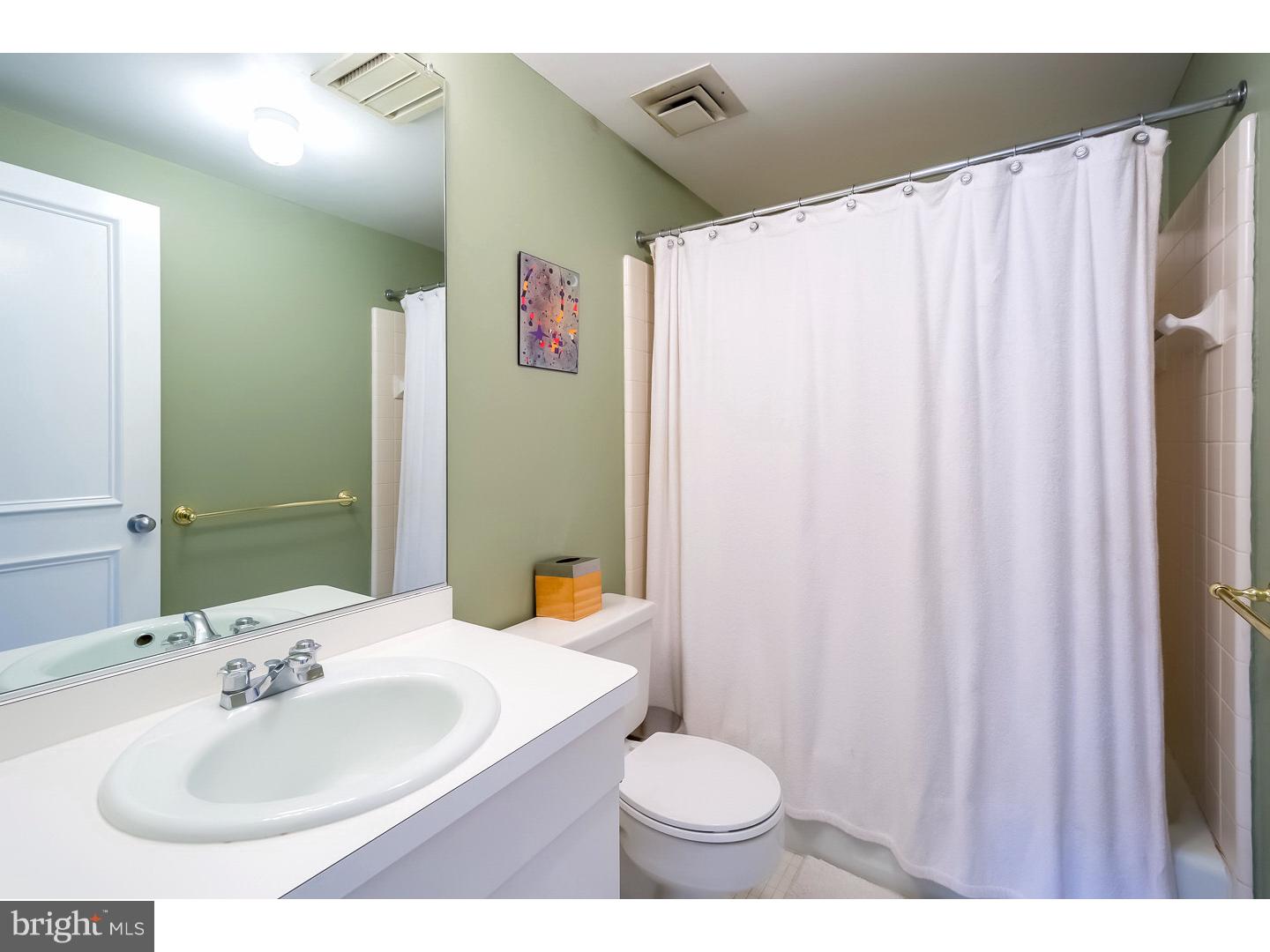 SOCIETY HILL - Residential