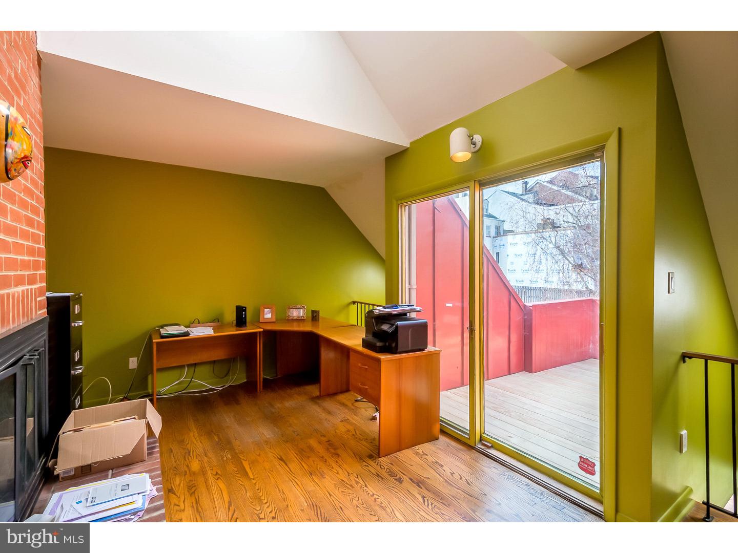 SOCIETY HILL - Residential