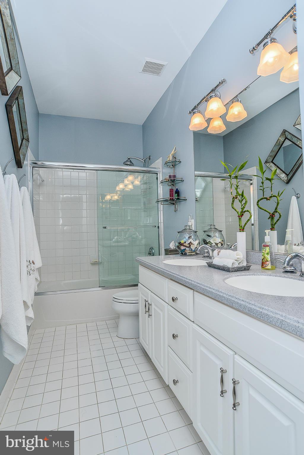 CEDAR LANE - Residential