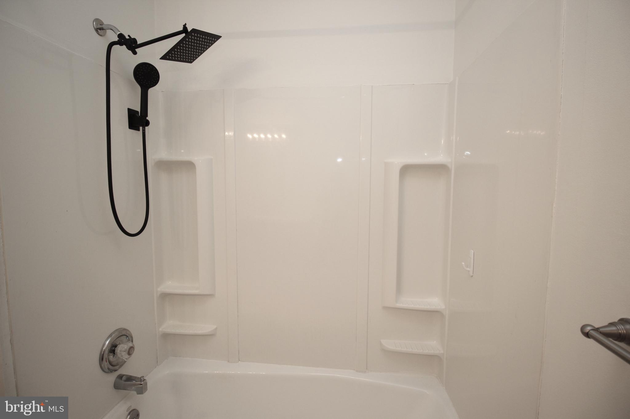 HOLLY HILL - Residential Lease