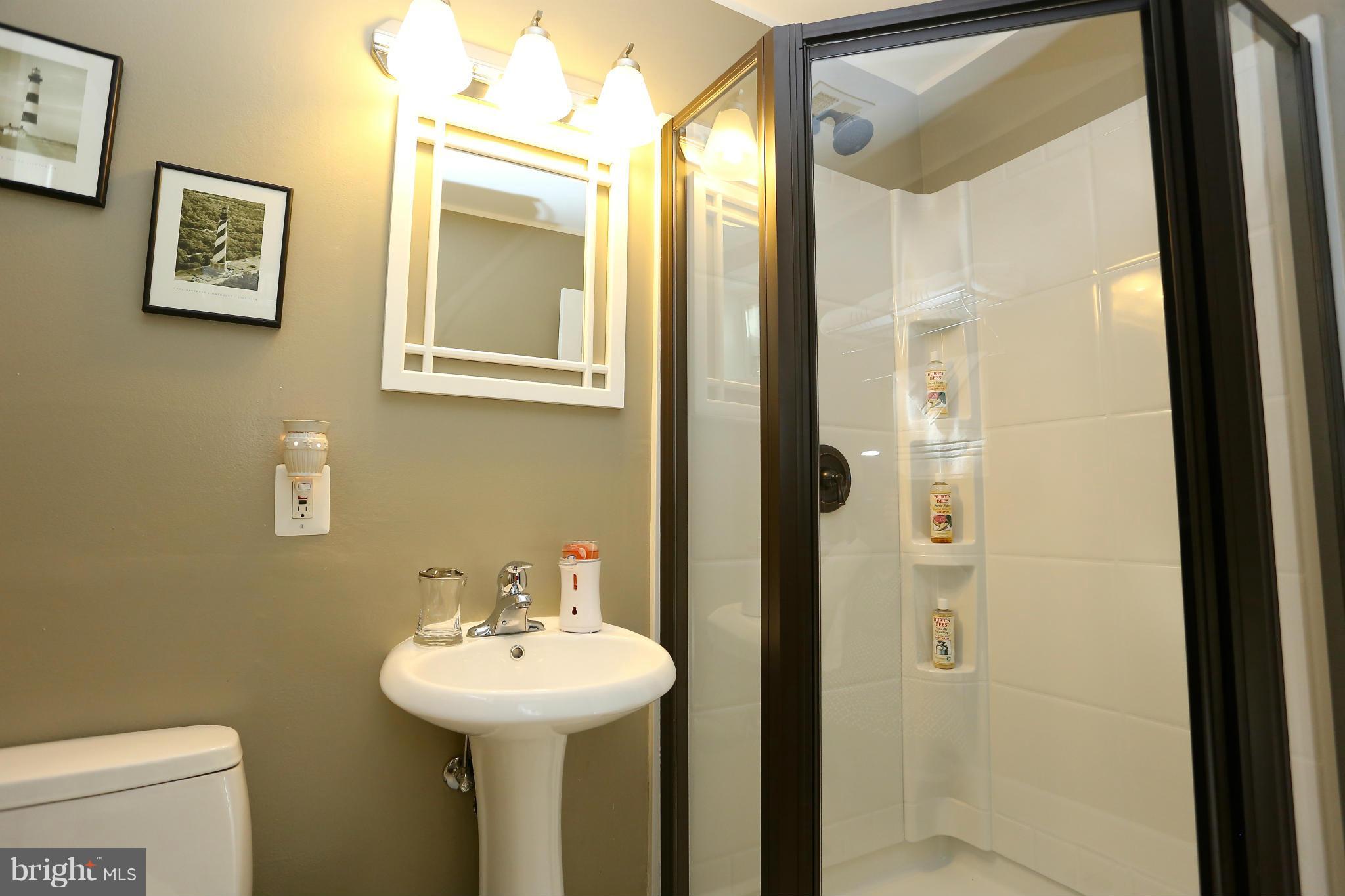 WESTVIEW HILLS - Residential