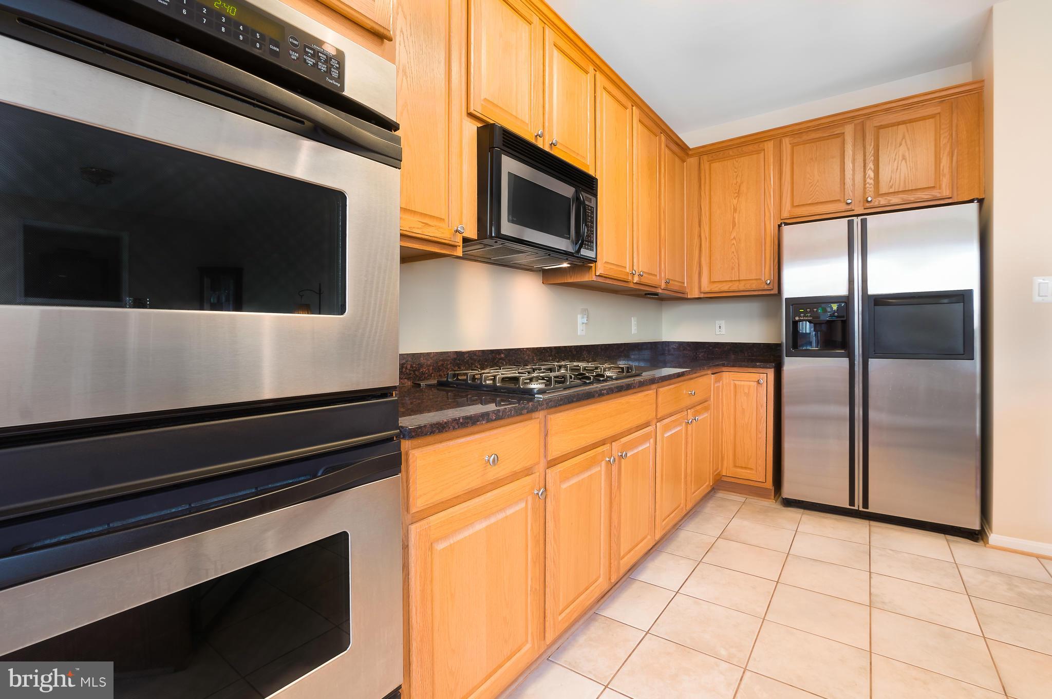 ASHBURN VILLAGE - Residential