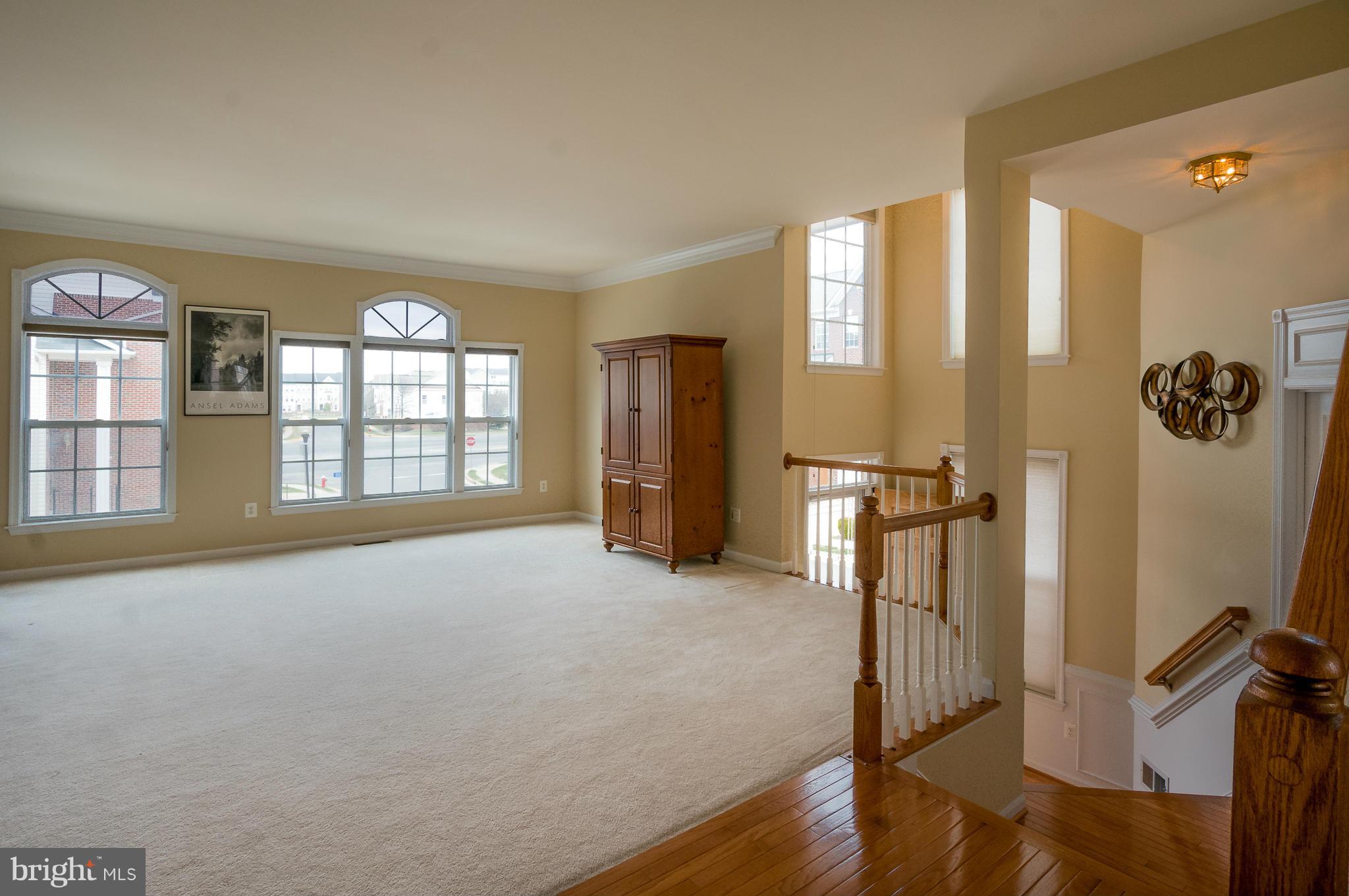 ASHBURN VILLAGE - Residential