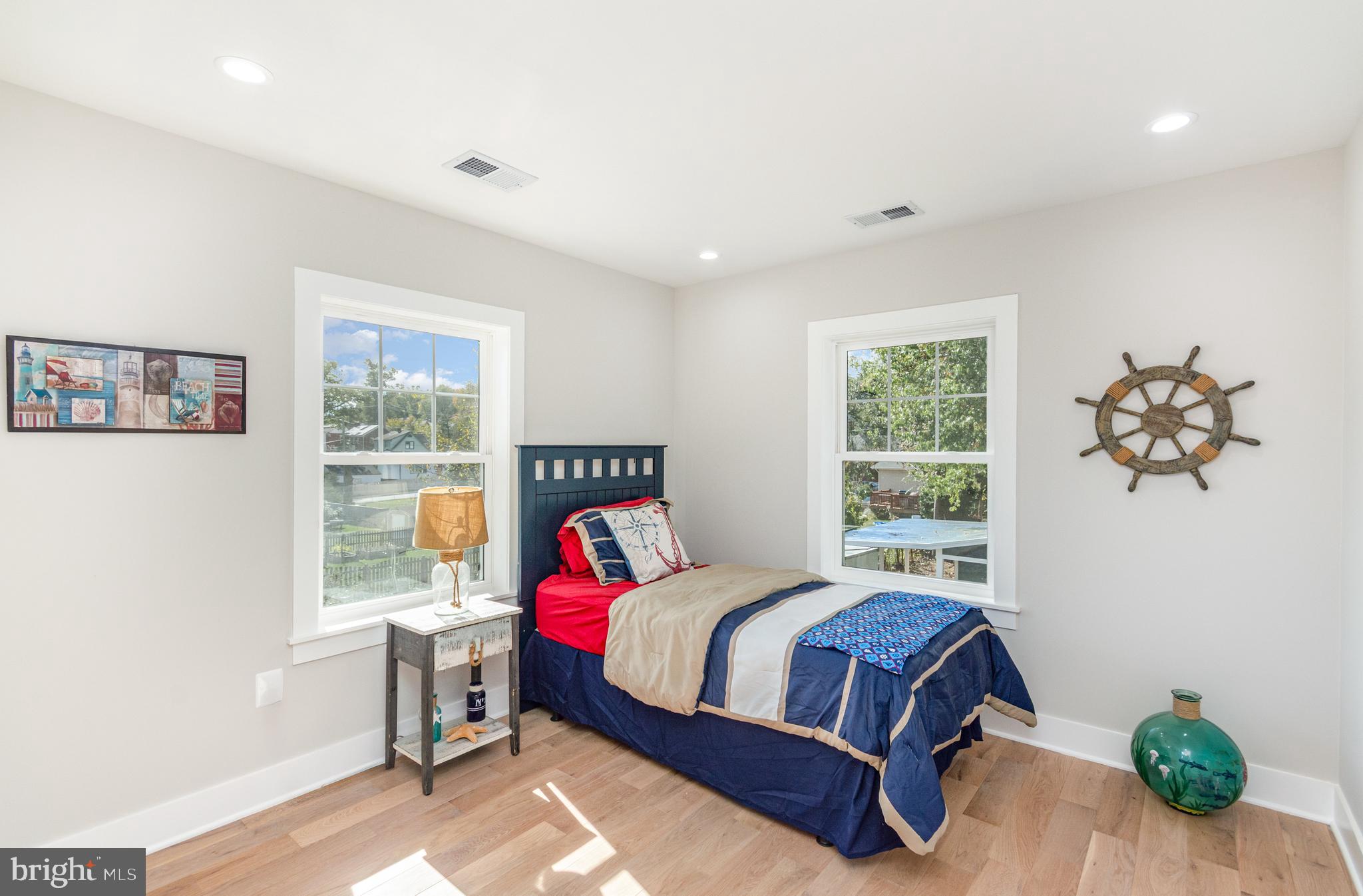 MOUNT RAINIER - Residential