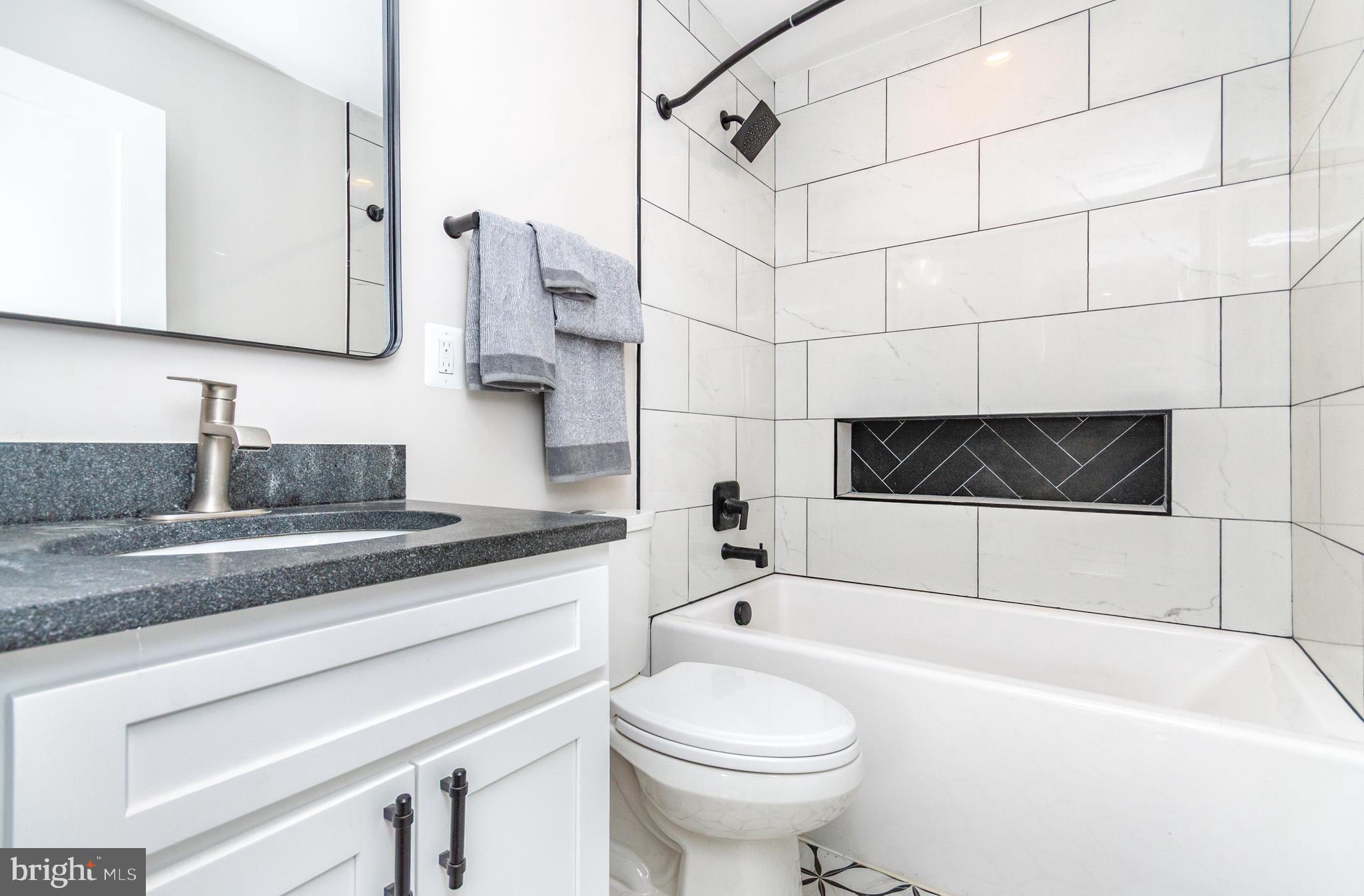 MOUNT RAINIER - Residential