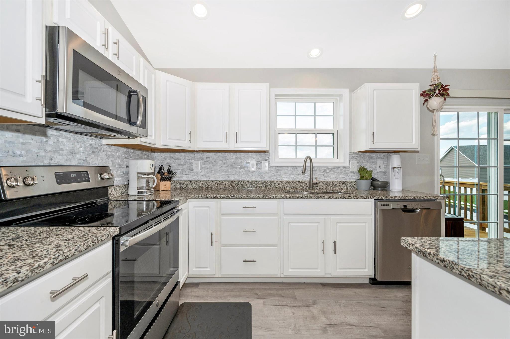 HERITAGE HILLS - Residential