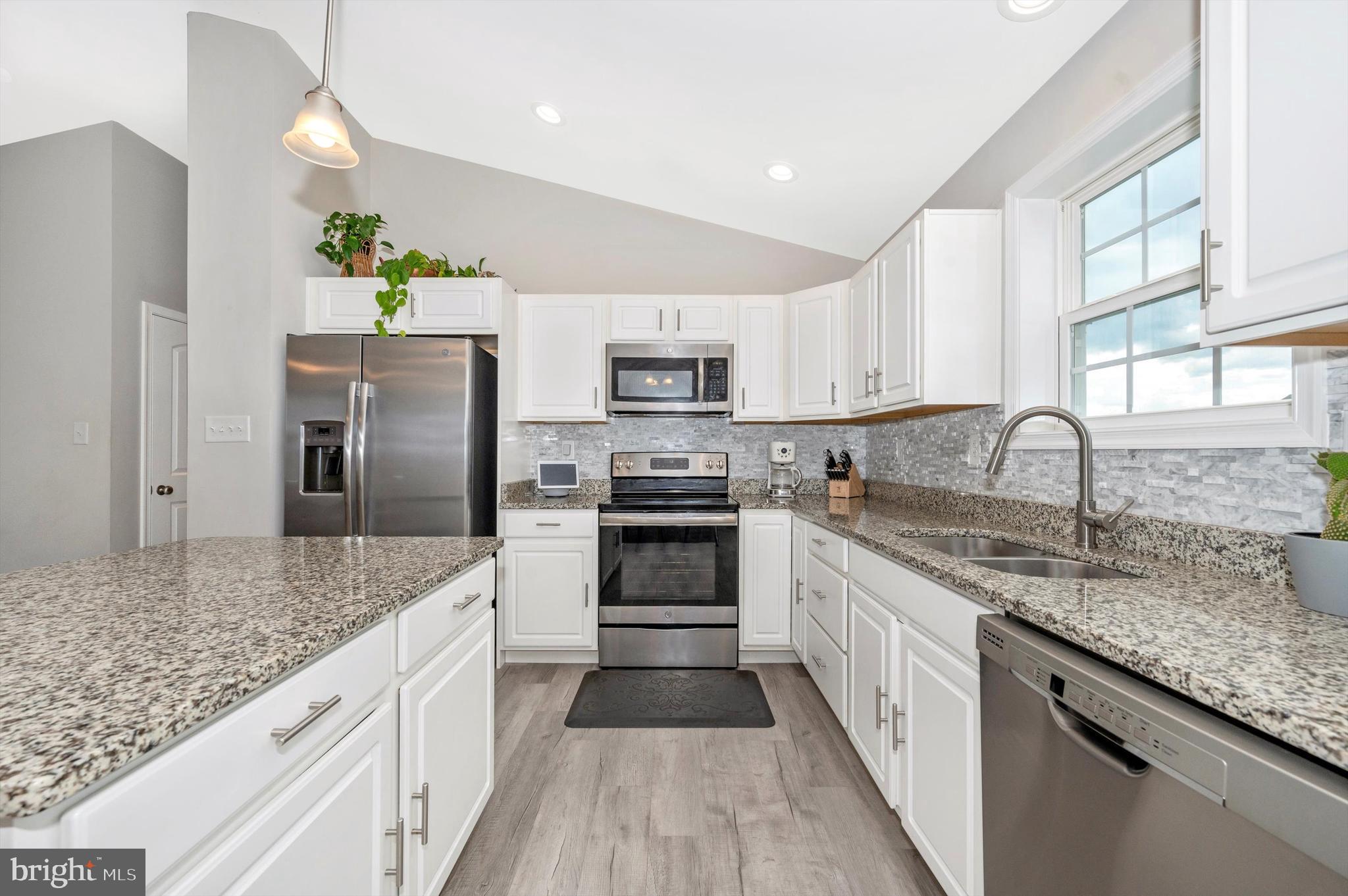 HERITAGE HILLS - Residential