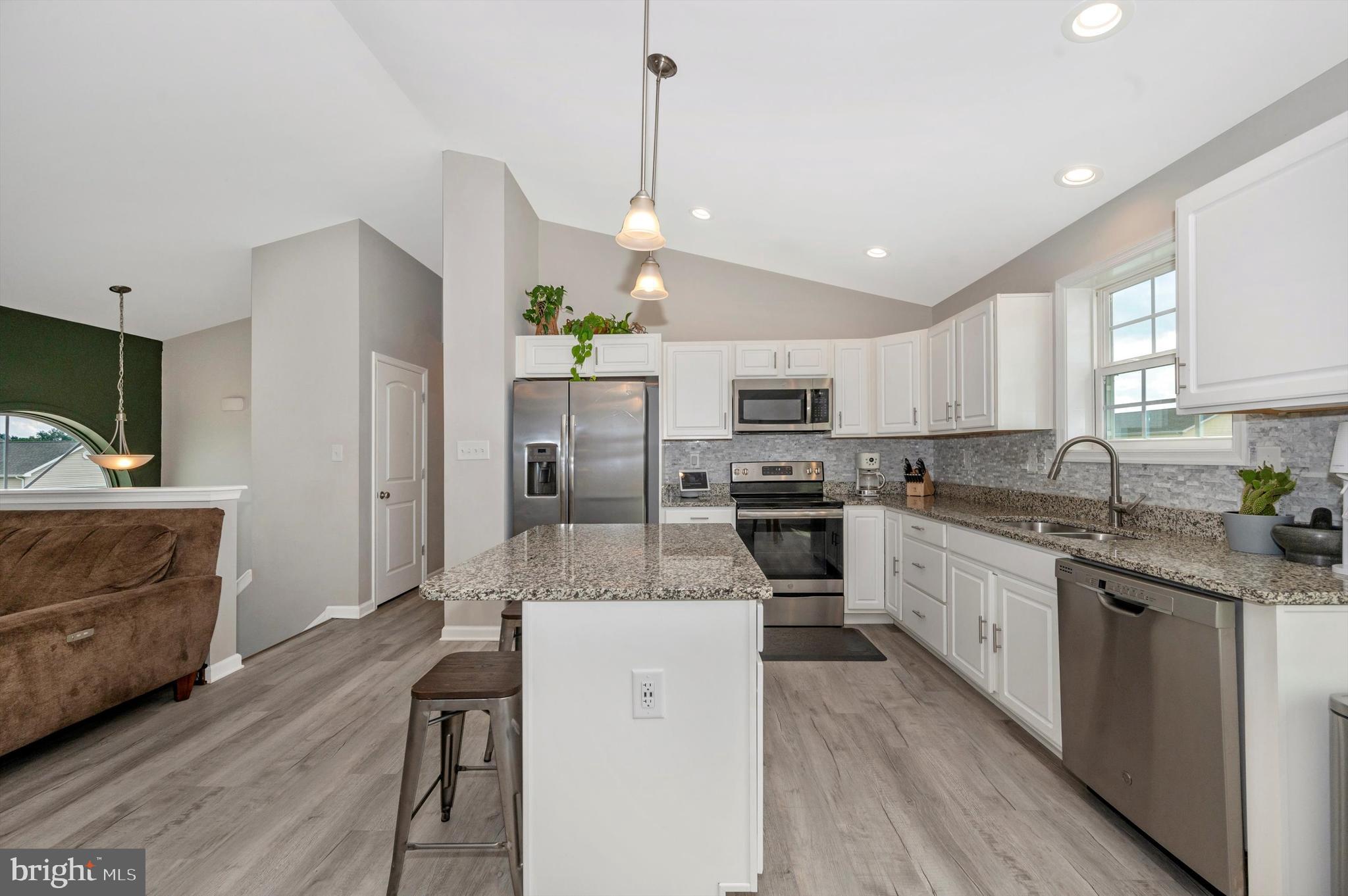 HERITAGE HILLS - Residential